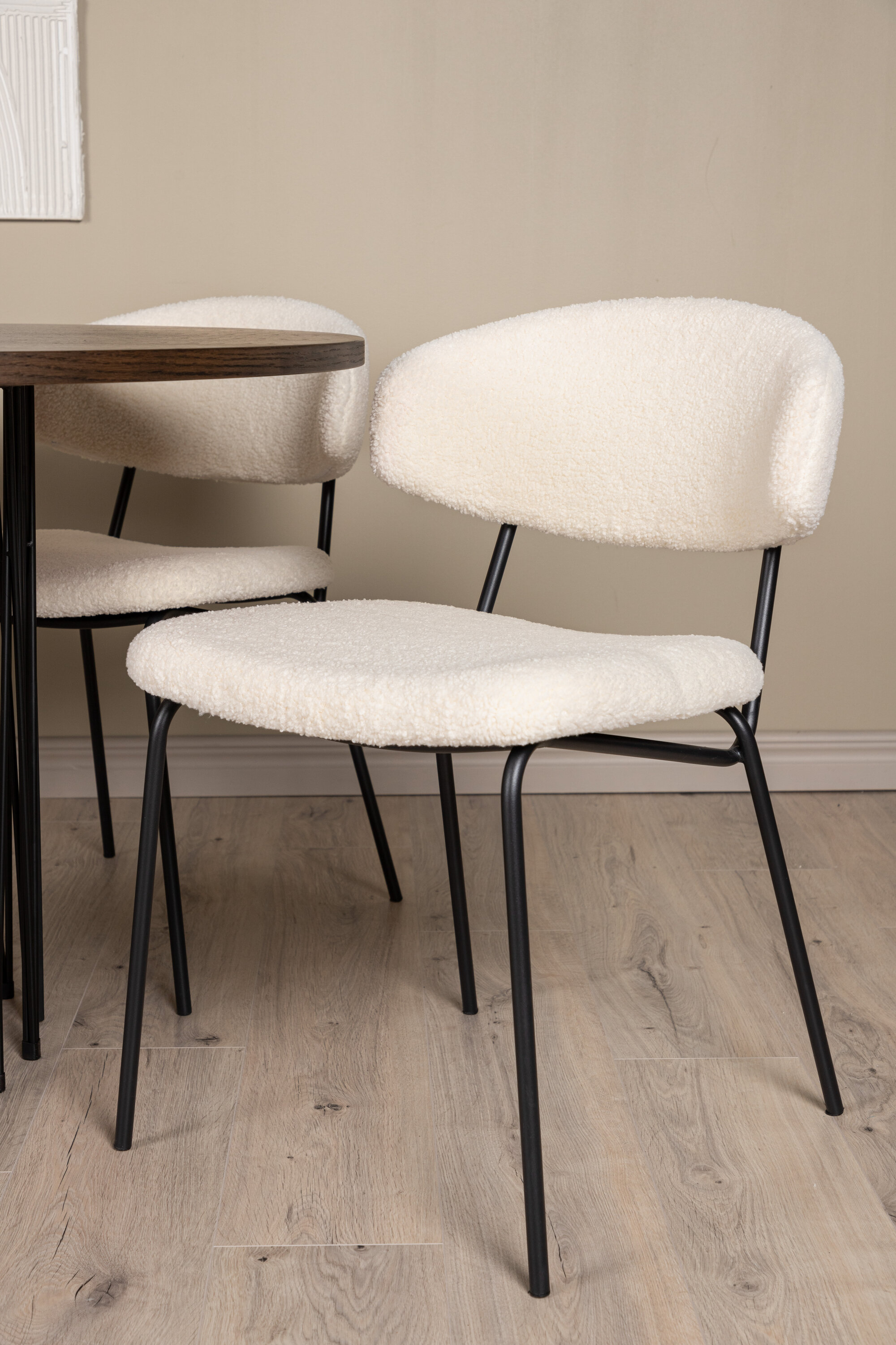 deLOHN Stone round, Chico Kör alakú étkezőgarnitúra