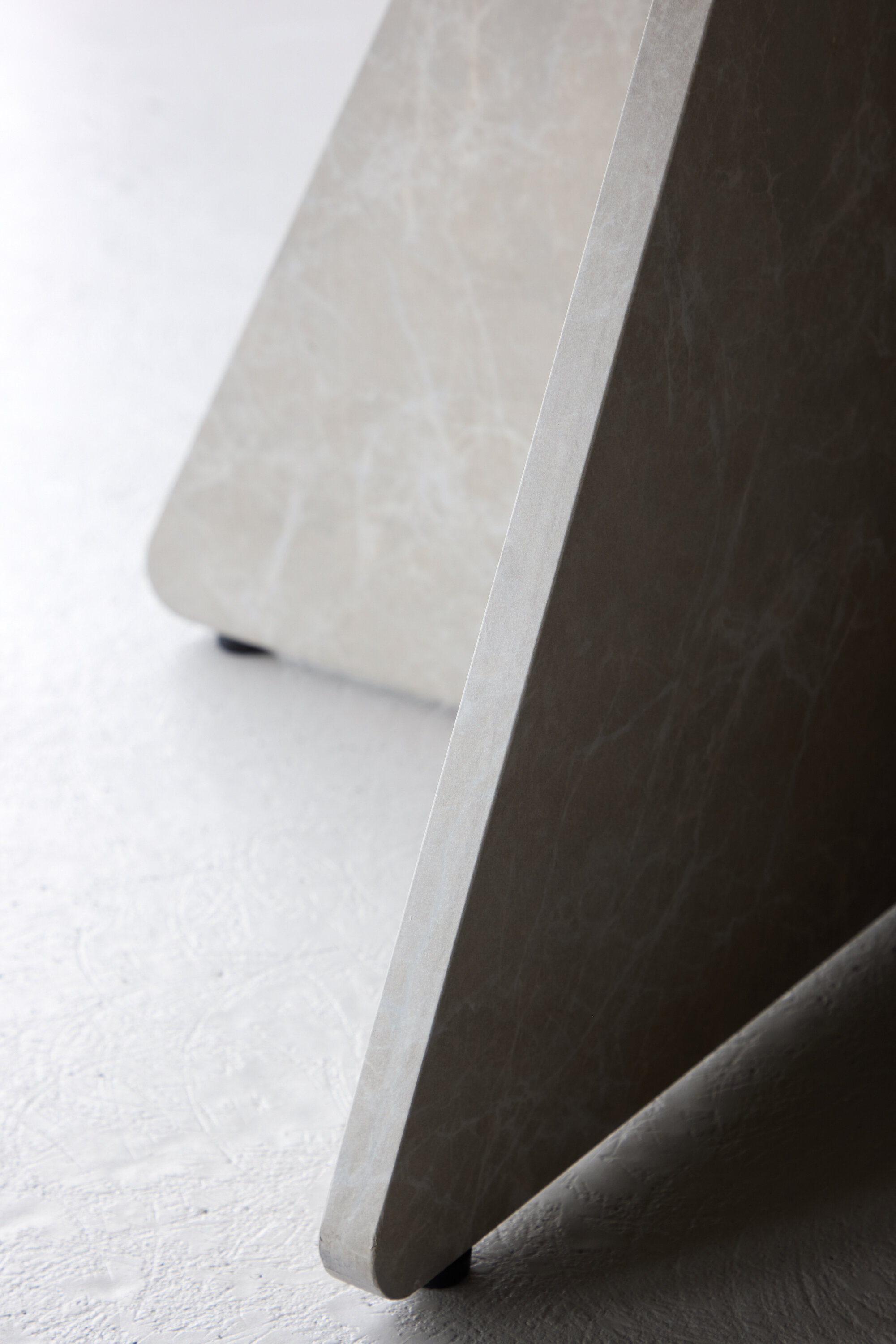 deLOHN Bootcut Dohányzóasztal