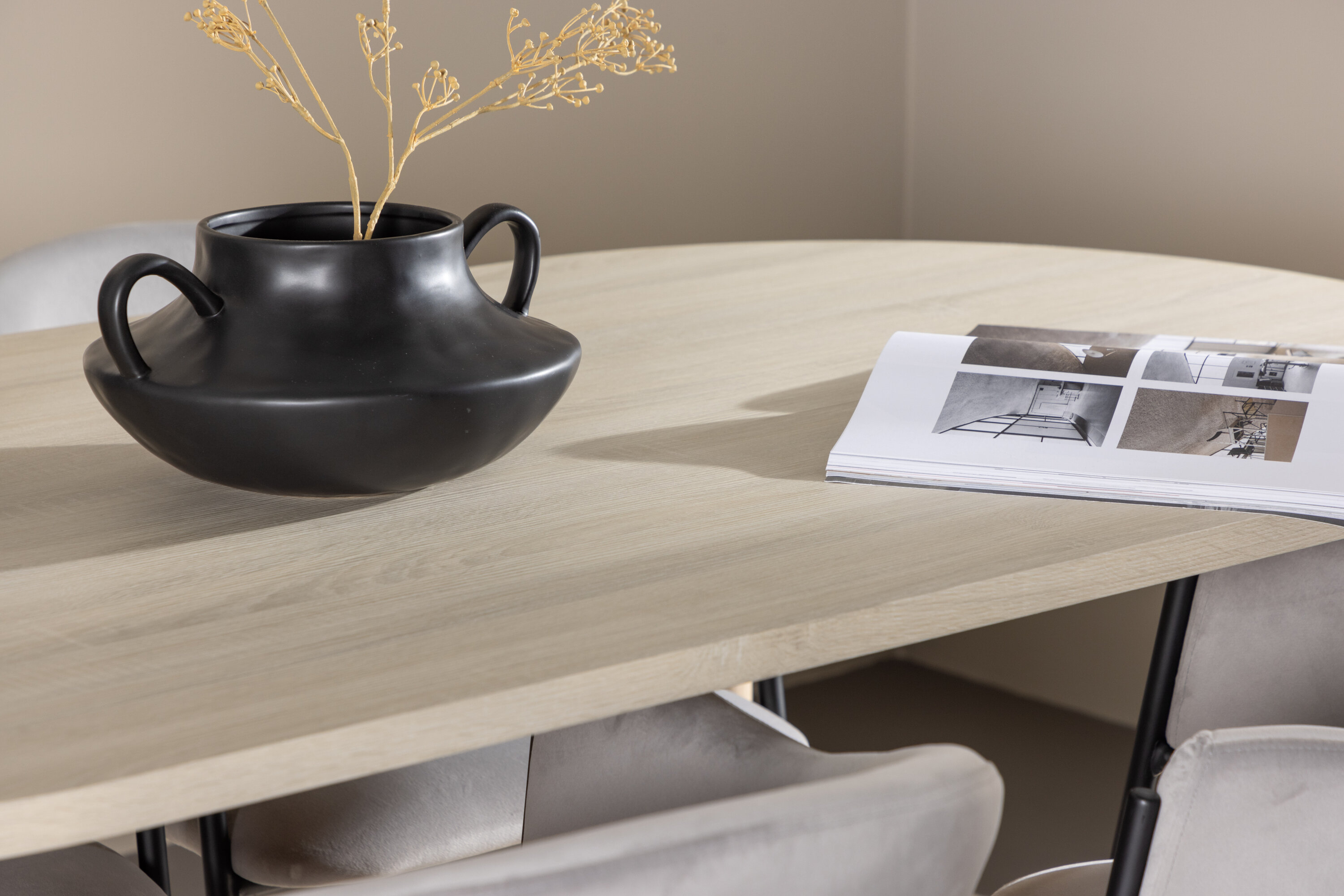 deLOHN Andy, Evelina Ovális étkezőgarnitúra