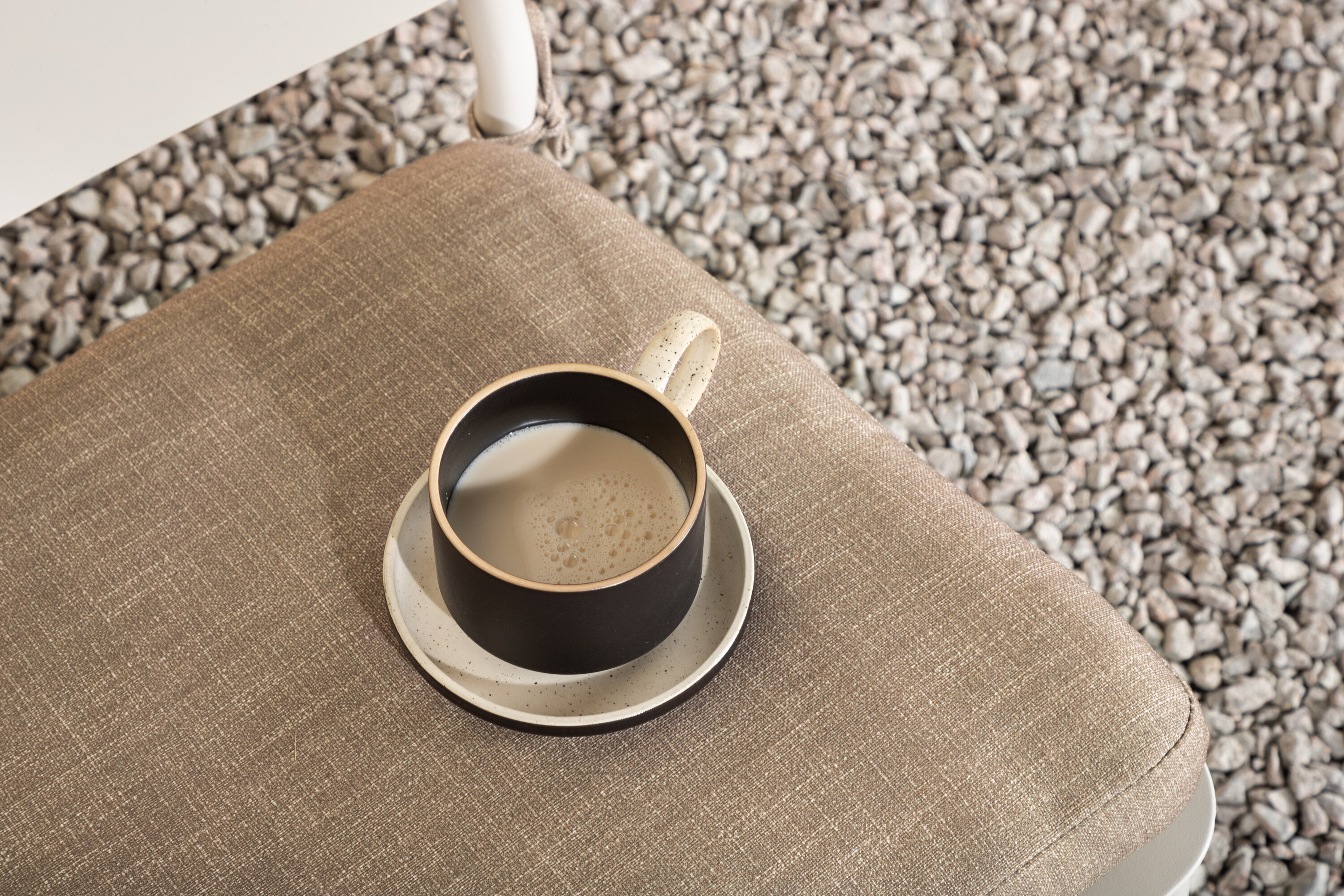 deLOHN Lina Nyugágy szék