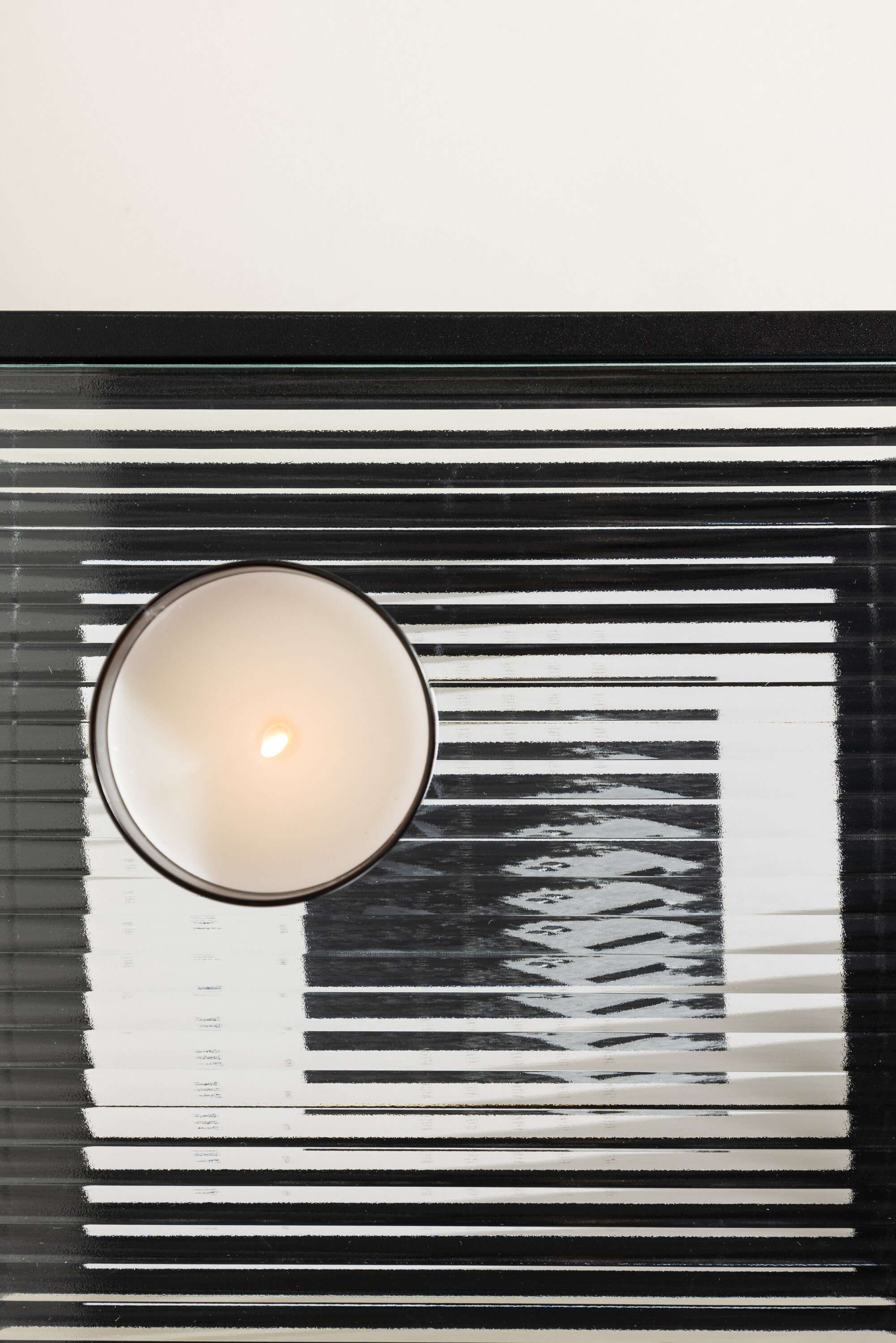 deLOHN Sao Paulo Kisasztal