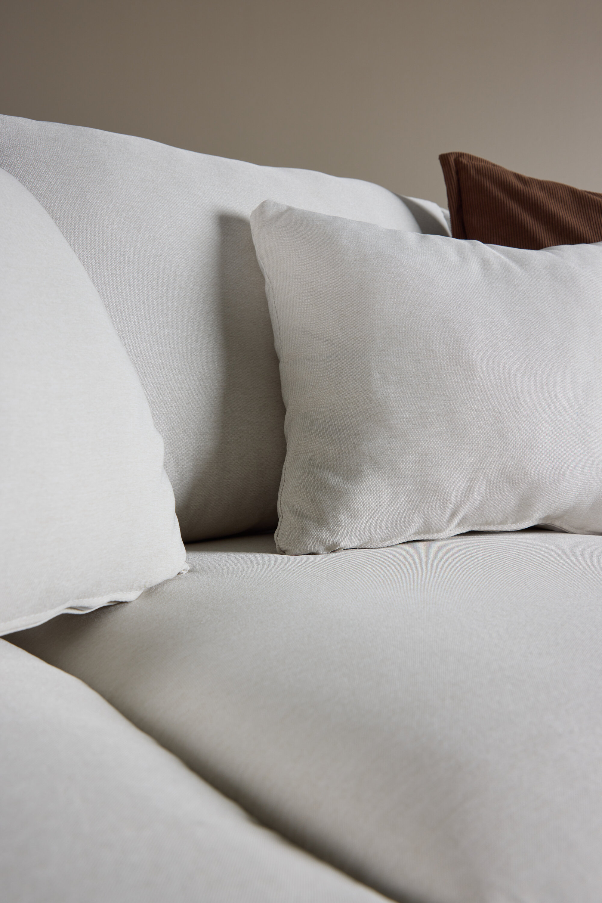 deLOHN Sofia Háromszemélyes kanapé