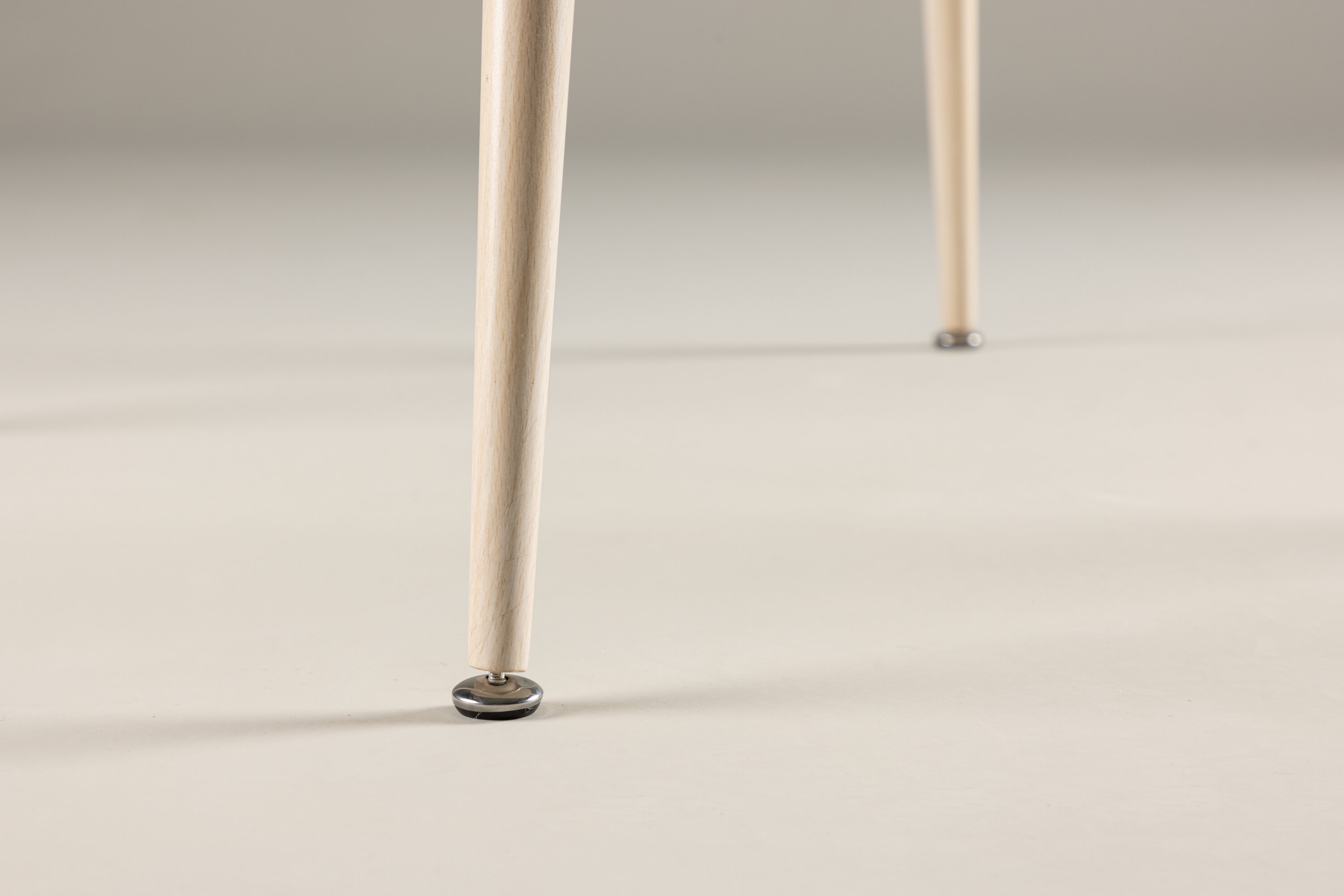 deLOHN Plaza Kerek étkezőasztal deLOHN Plaza Kerek étkezőasztal