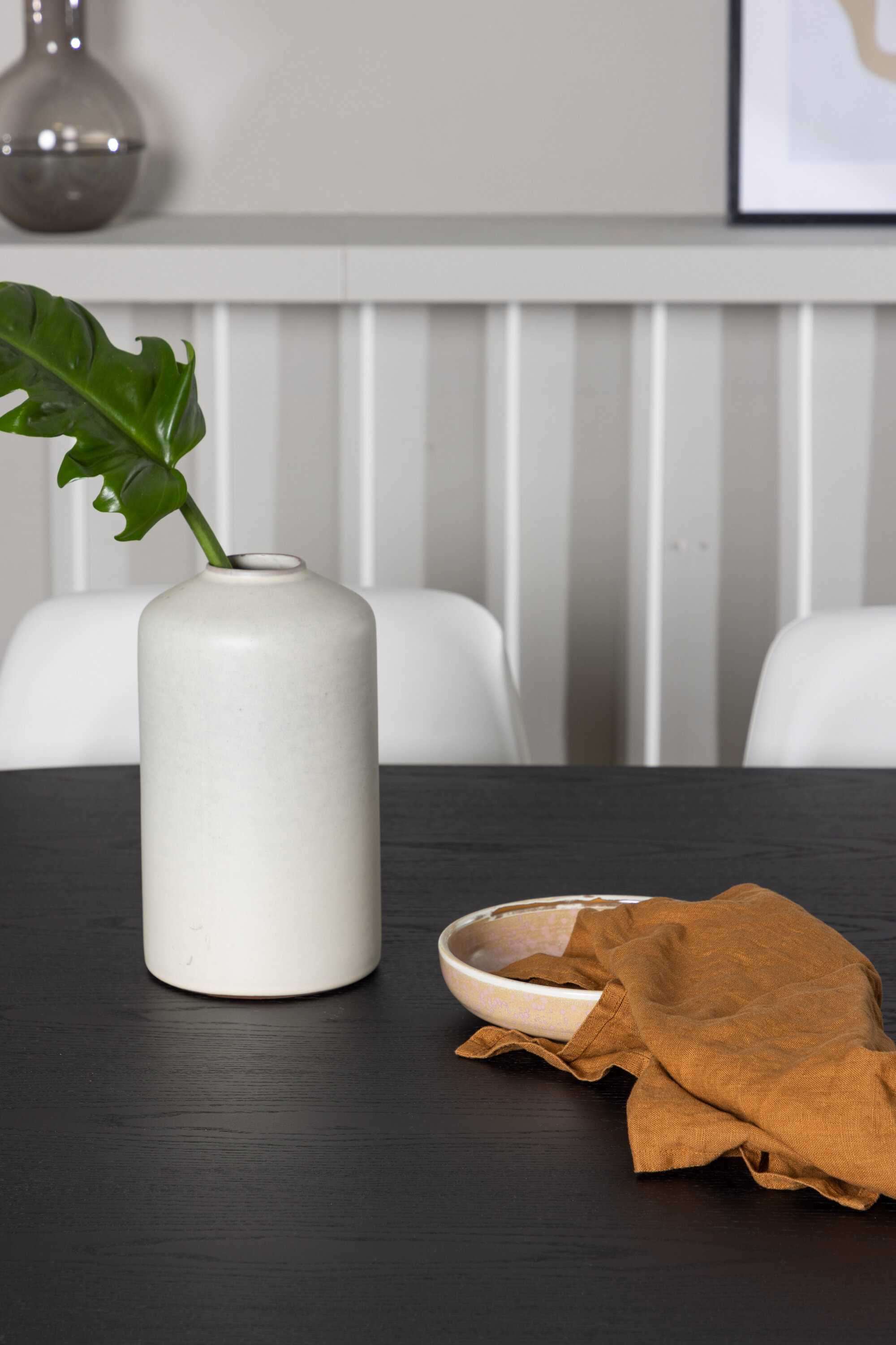 deLOHN Night Ovális étkezőgarnitúra