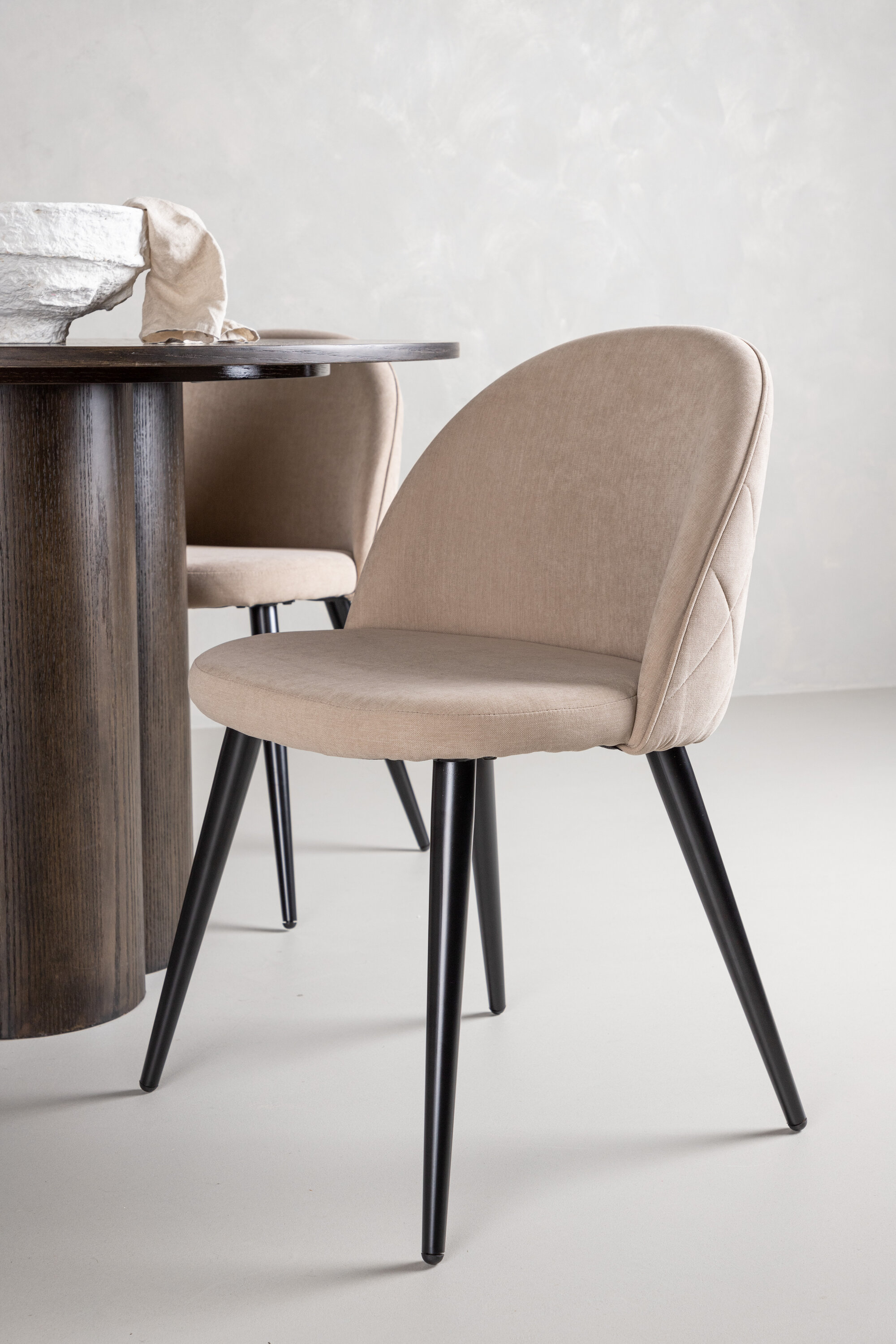 deLOHN Olivia, Velvet Kör alakú étkezőgarnitúra