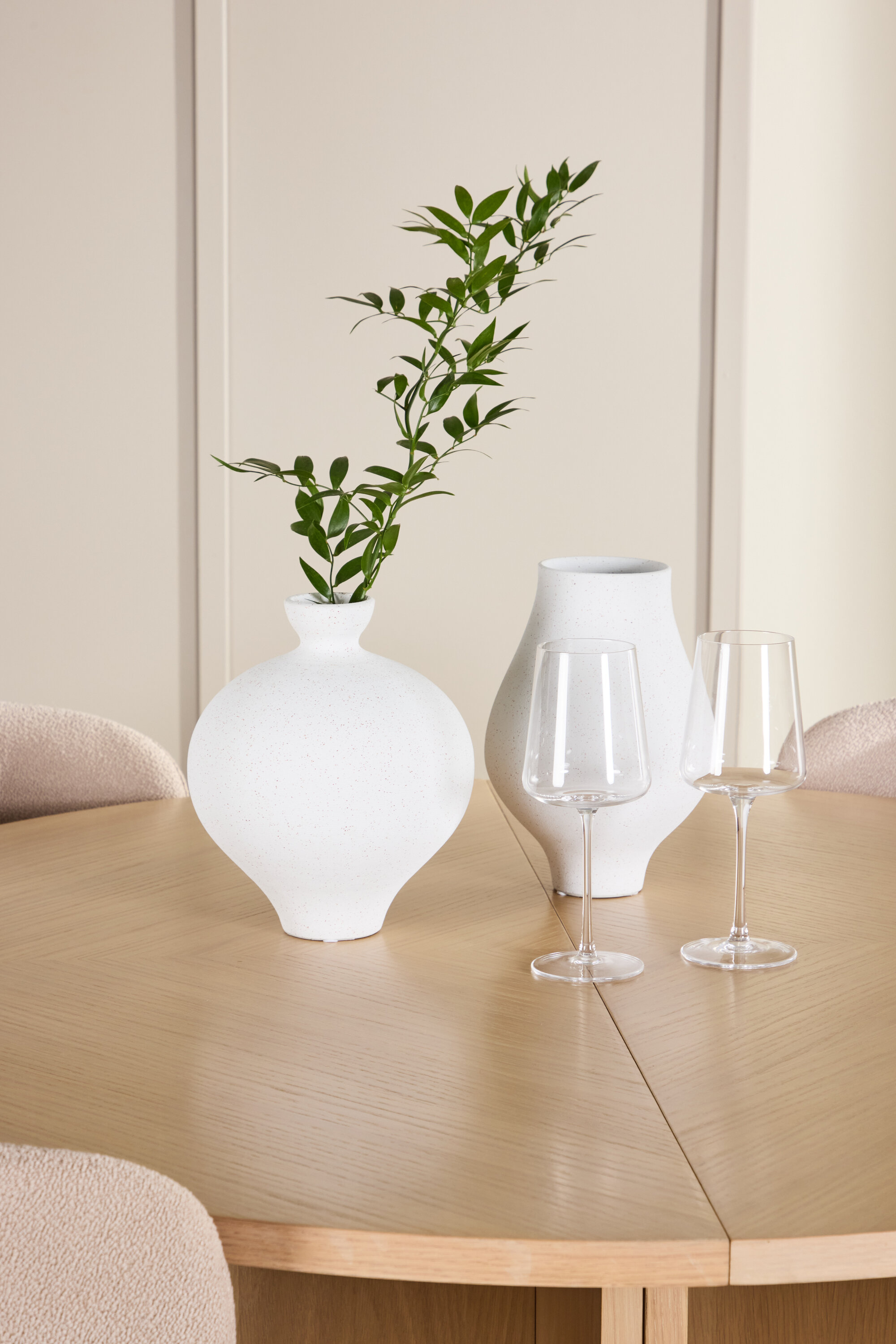 deLOHN Strada, Astoria Ovális étkezőgarnitúra deLOHN Strada, Astoria Ovális étkezőgarnitúra