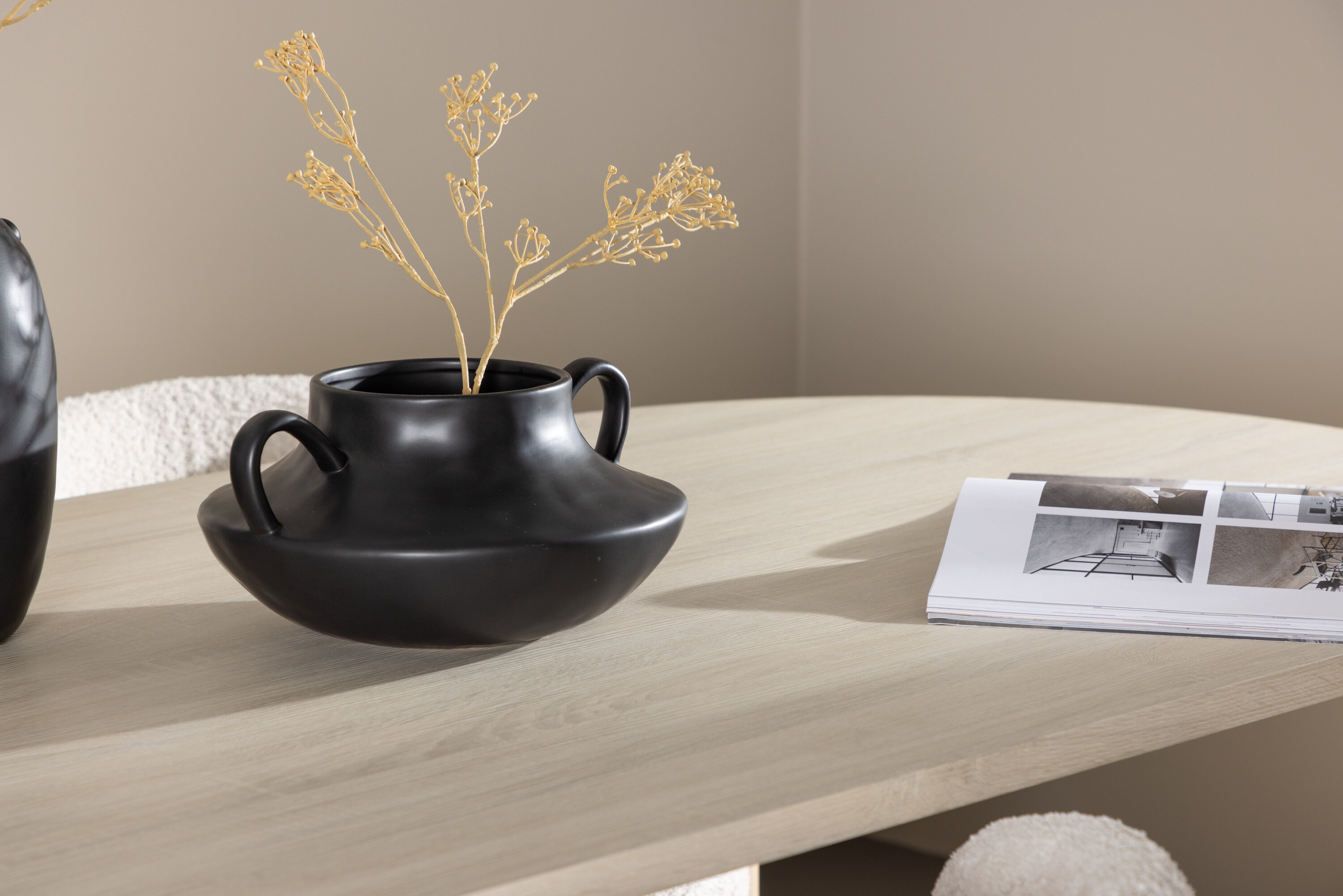 deLOHN Andy, Agnes Ovális étkezőgarnitúra