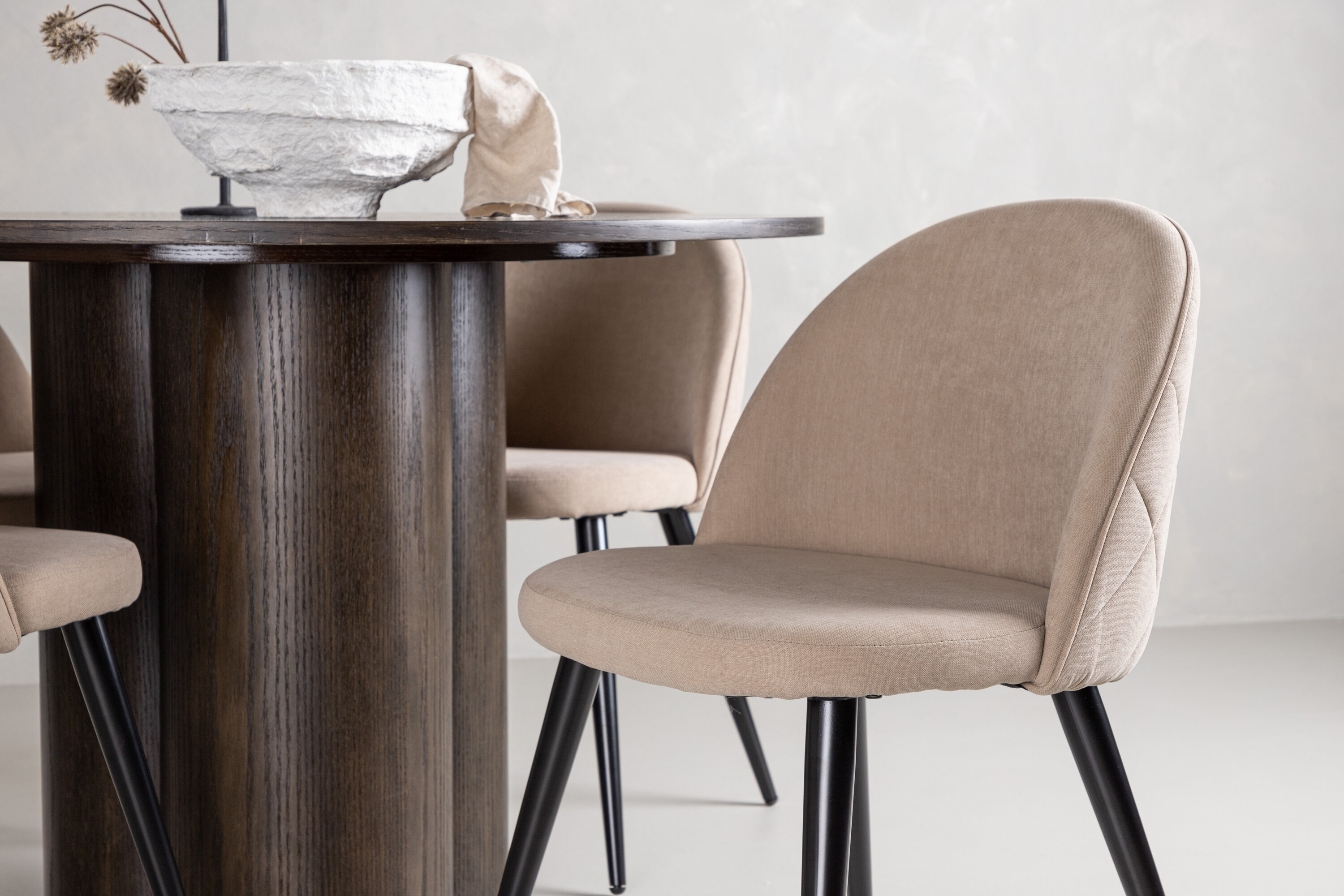 deLOHN Olivia, Velvet Kör alakú étkezőgarnitúra