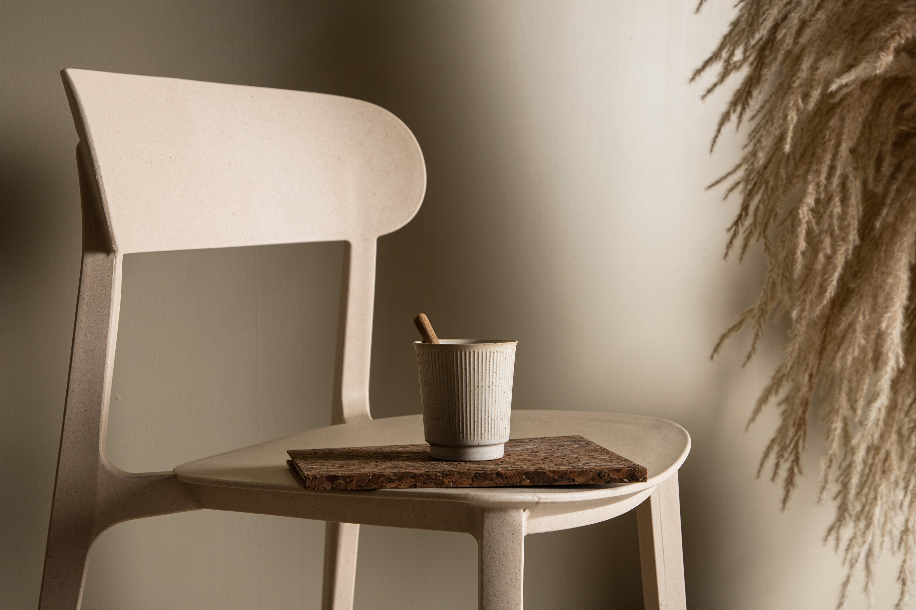 deLOHN Åstol Étkezőszék