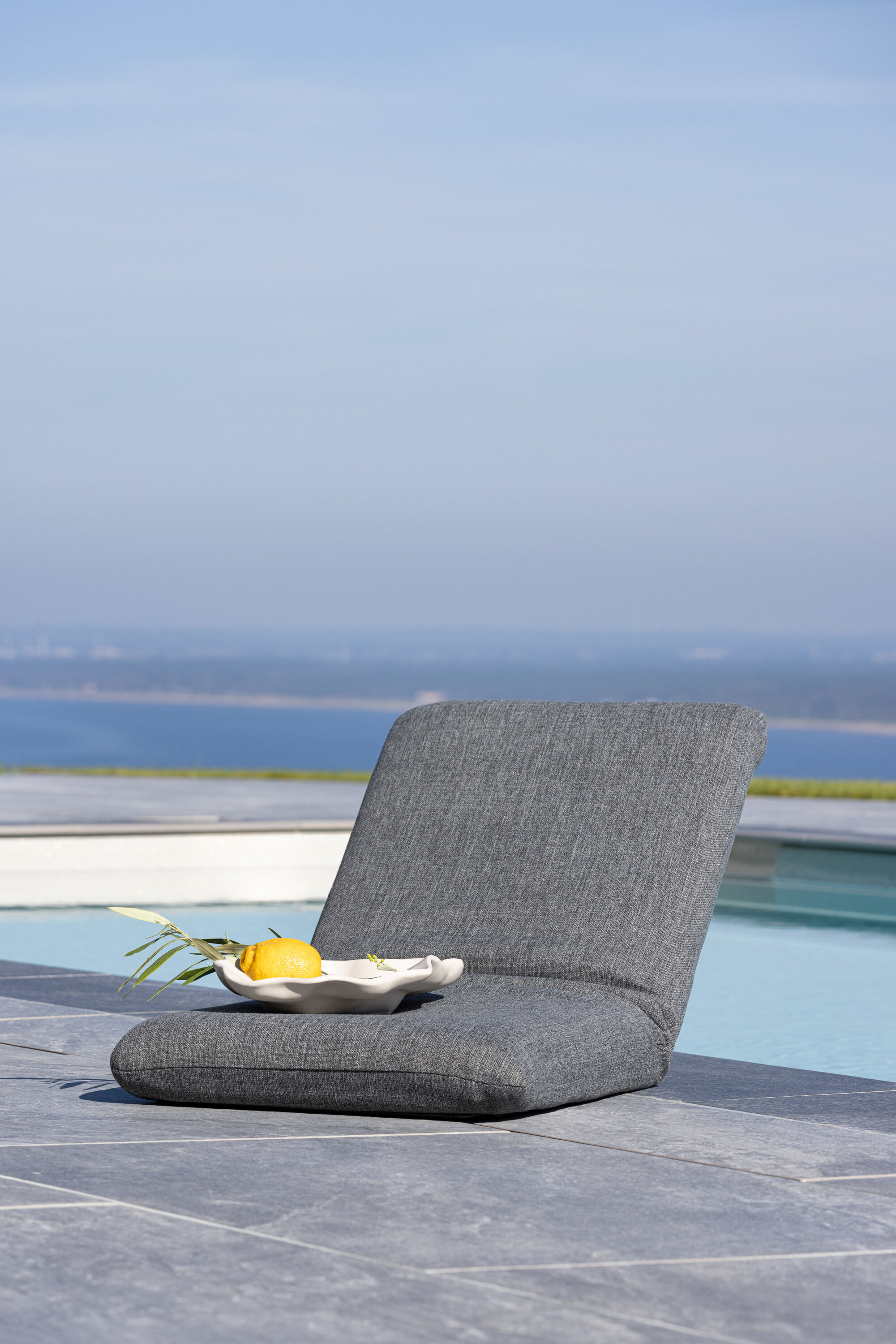 deLOHN Trond Napozóágy