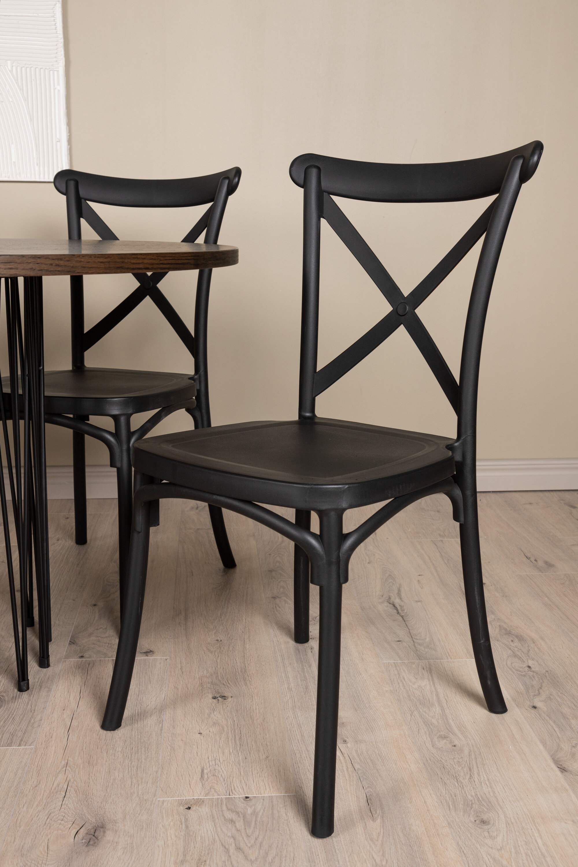 deLOHN Stone round, Crosett Kör alakú étkezőgarnitúra