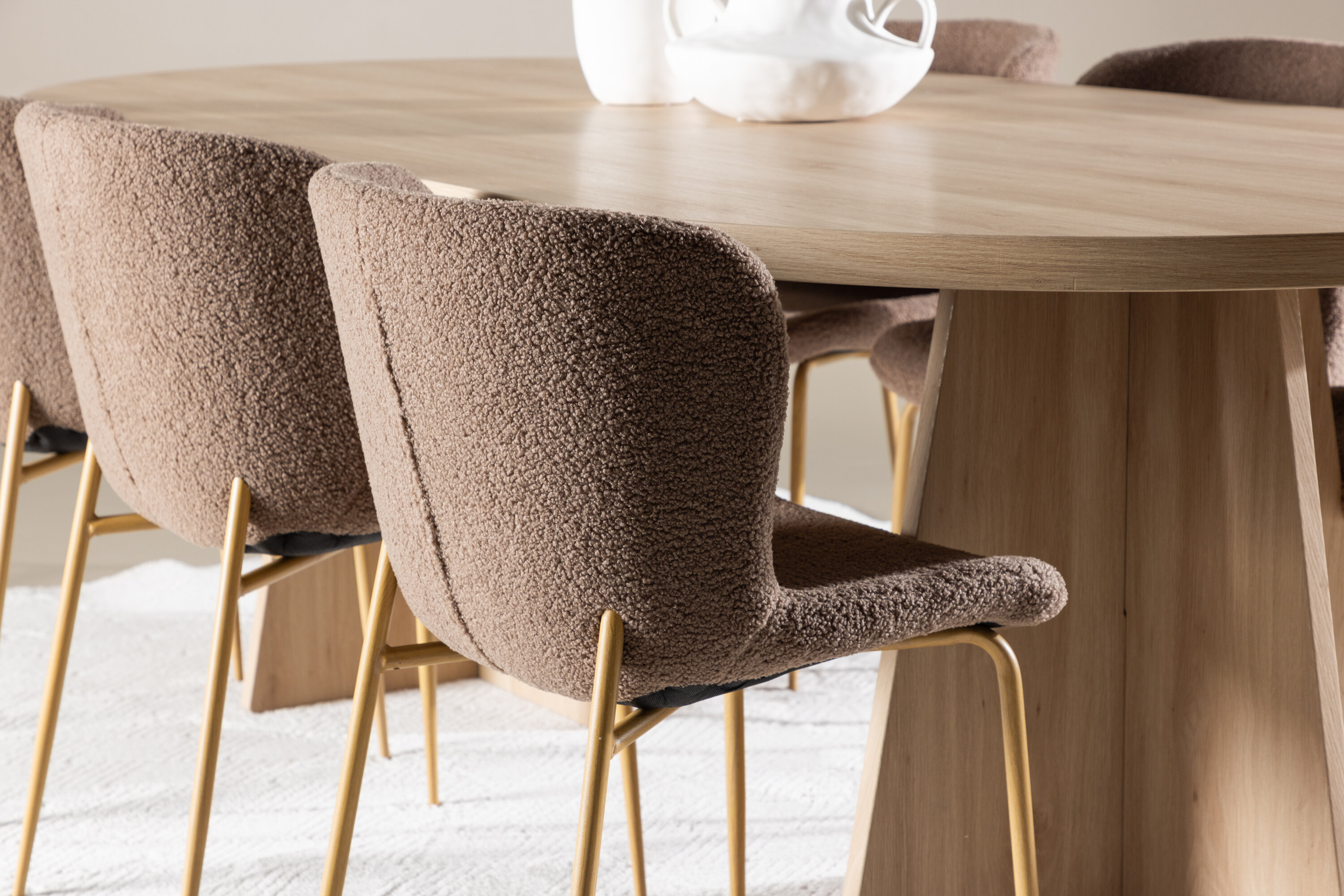 deLOHN Bootcut, Modesto Ovális étkezőgarnitúra