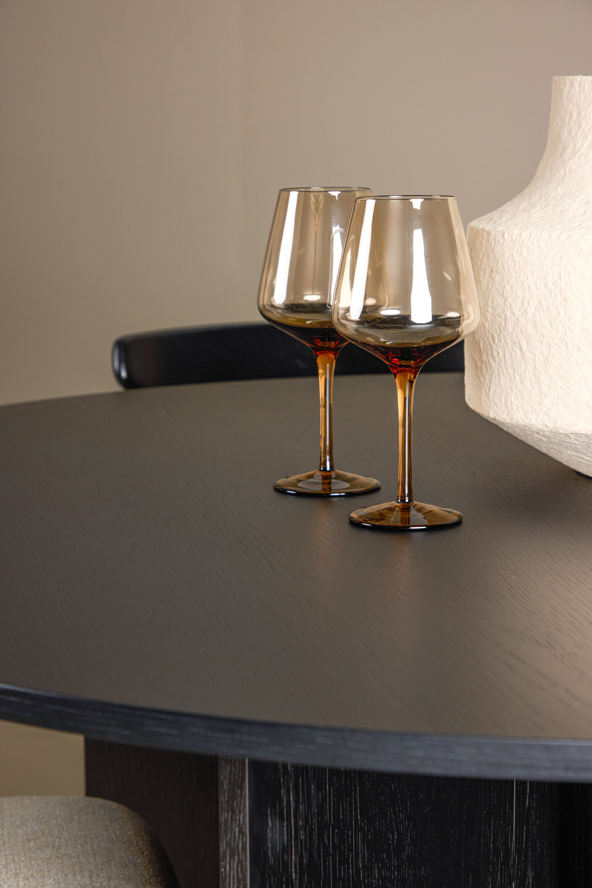 deLOHN Ven, Tyresö Kör alakú étkezőgarnitúra