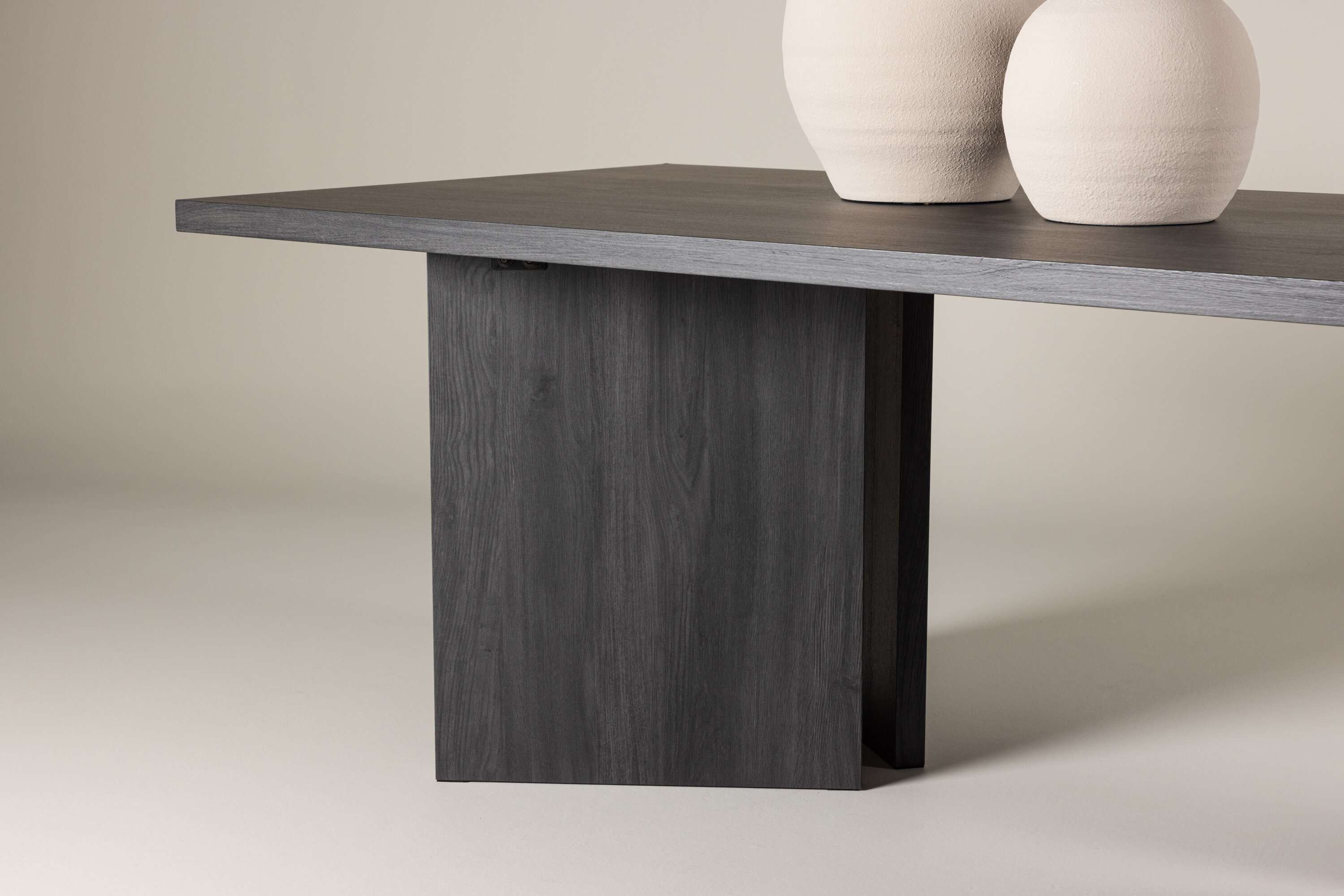 deLOHN Bassholmen Téglalap alakú étkezőasztal