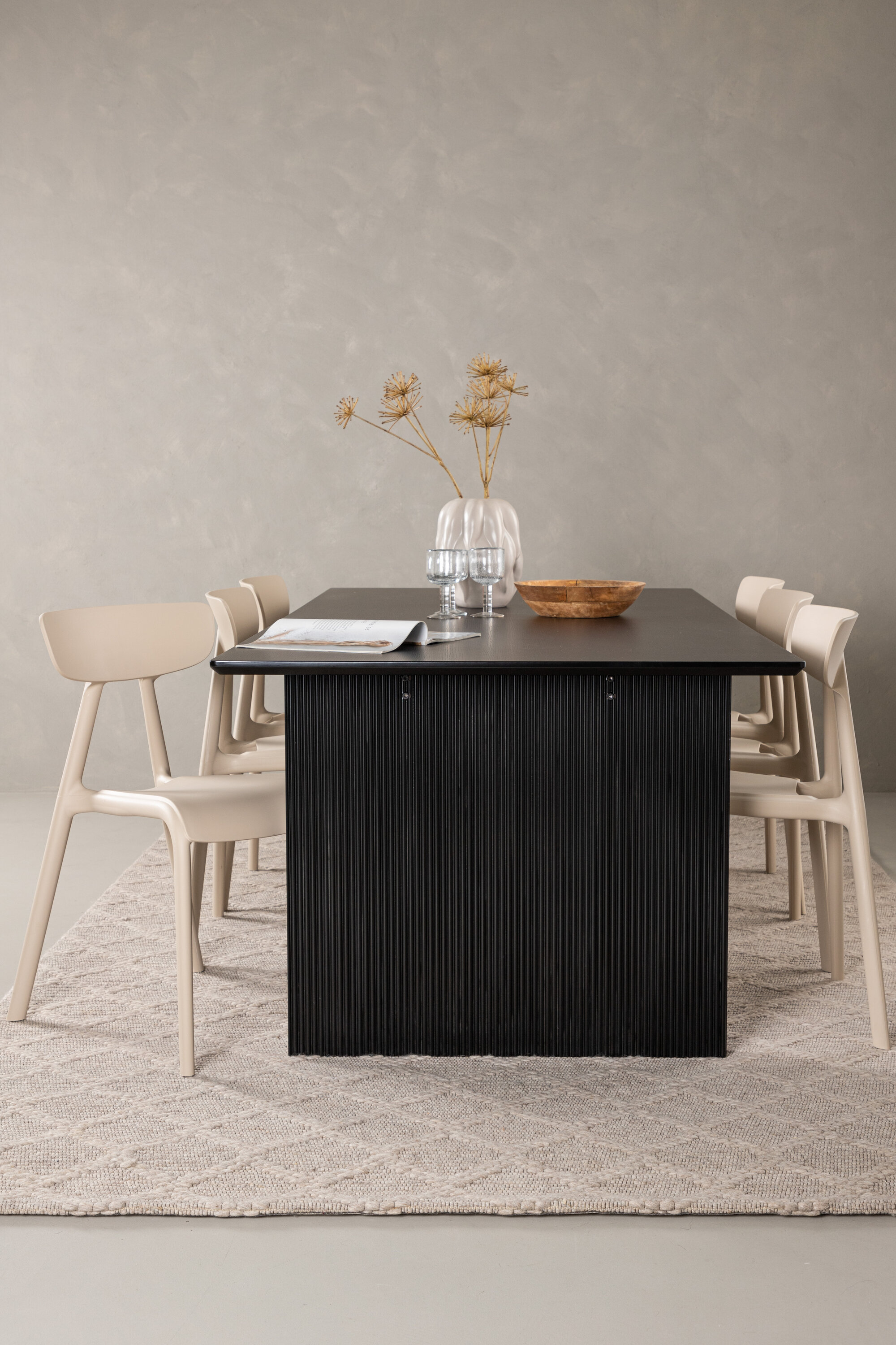 deLOHN Vail, Ursholmen Téglalap alakú étkezőgarnitúra