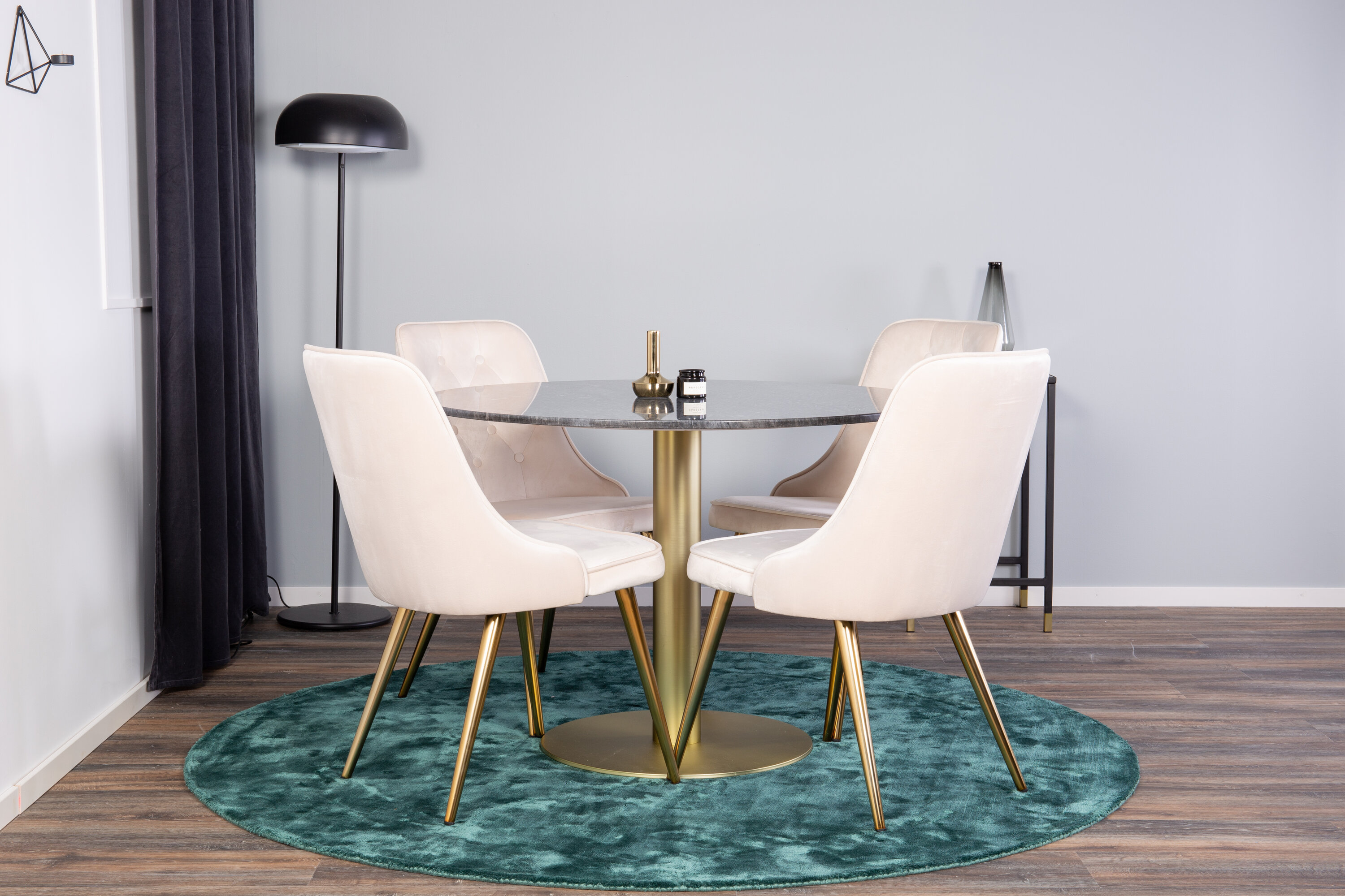 deLOHN Estelle, Velvet Deluxe Kör alakú étkezőgarnitúra deLOHN Estelle, Velvet Deluxe Kör alakú étkezőgarnitúra