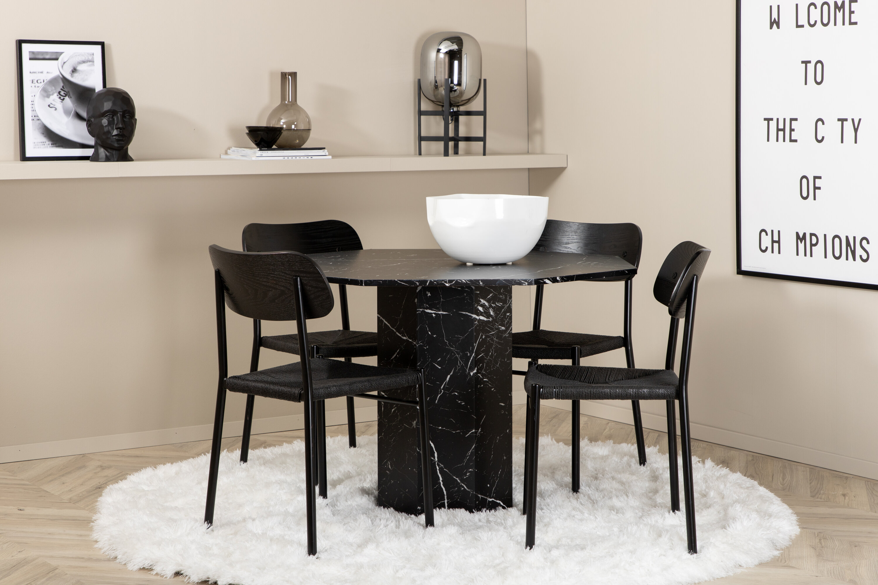 deLOHN Polly, Marbs Kör alakú étkezőgarnitúra