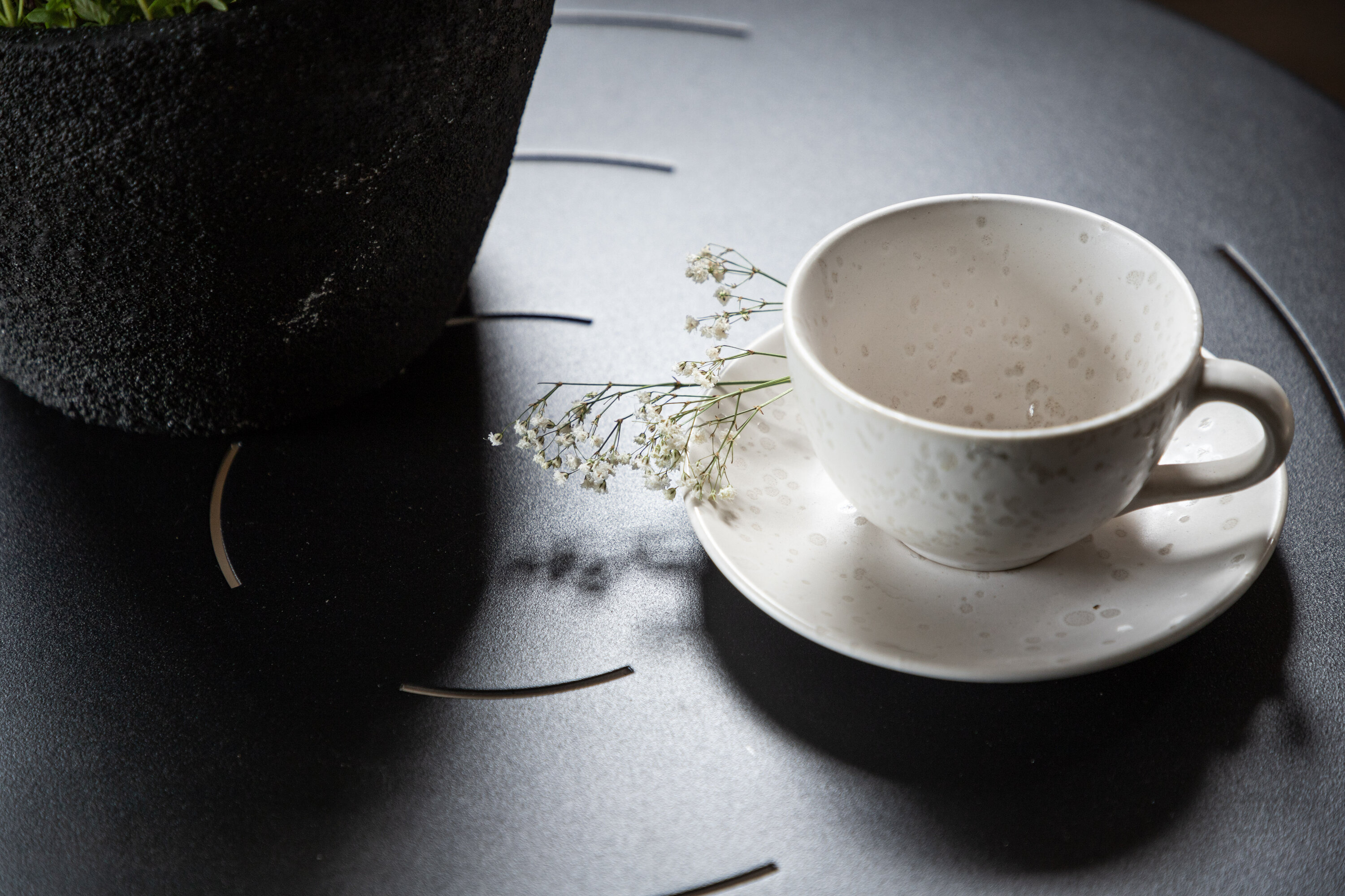 deLOHN Bacong Kávéházi asztal