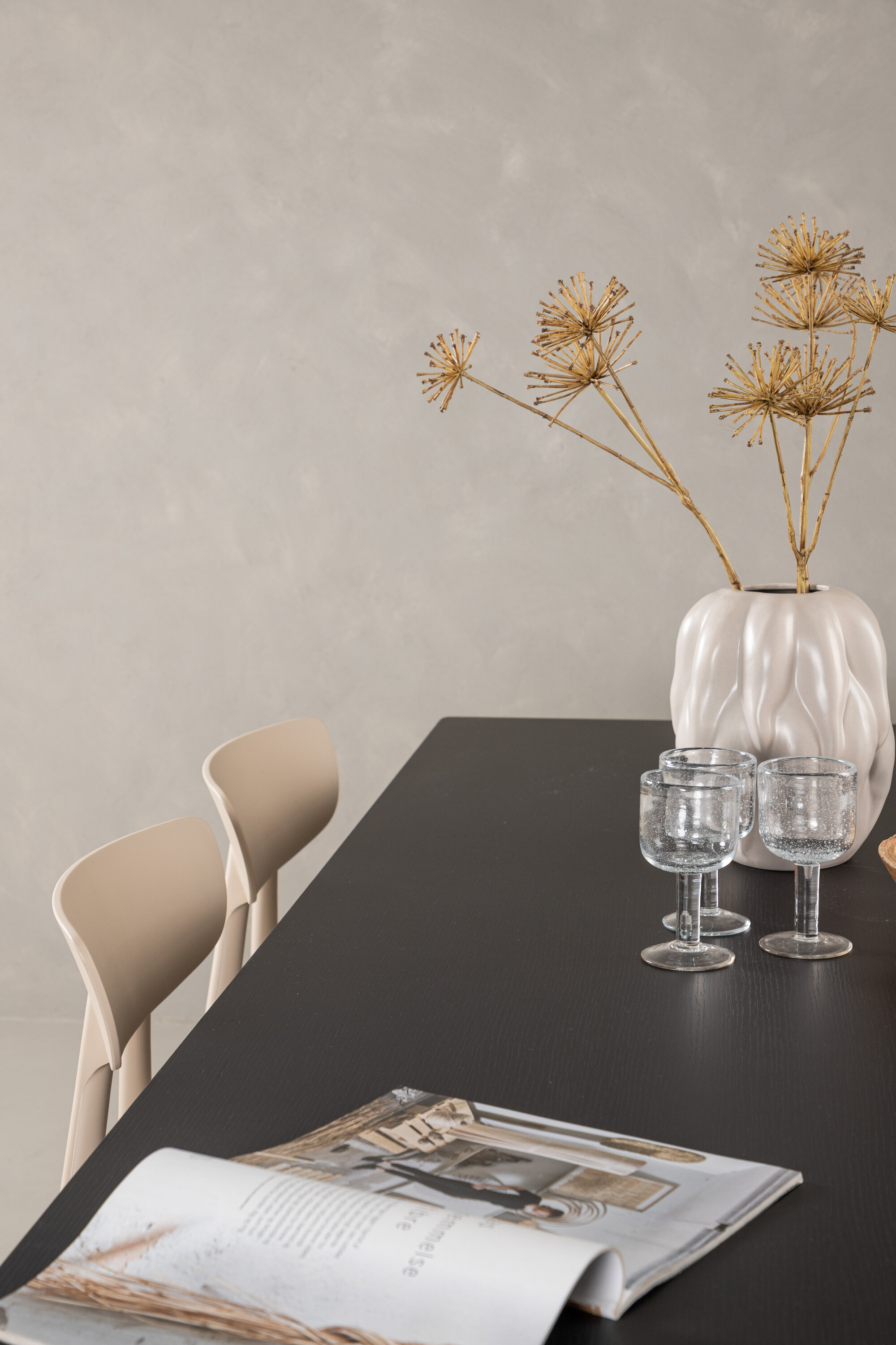 deLOHN Vail, Ursholmen Téglalap alakú étkezőgarnitúra