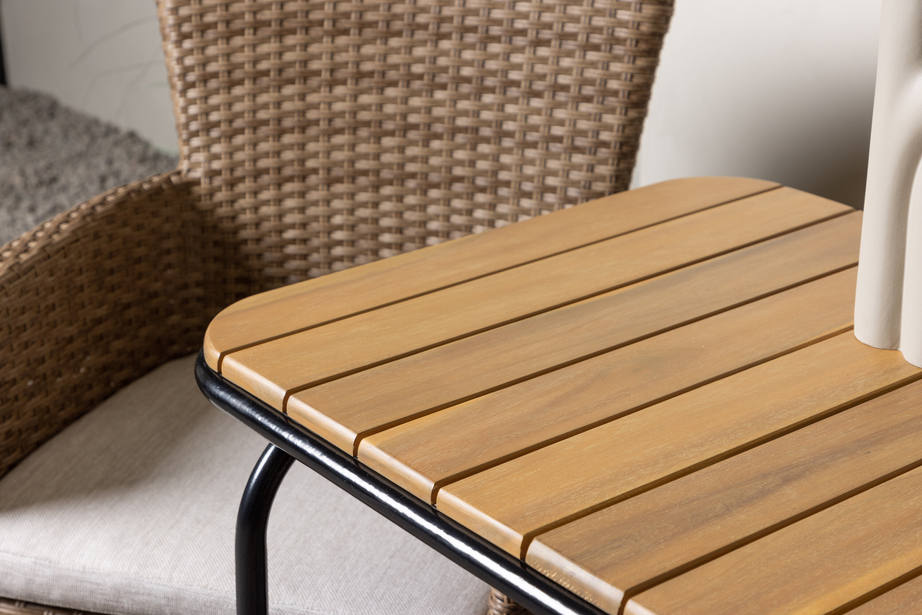 deLOHN Holmbeck, Malina Étkezőgarnitúra