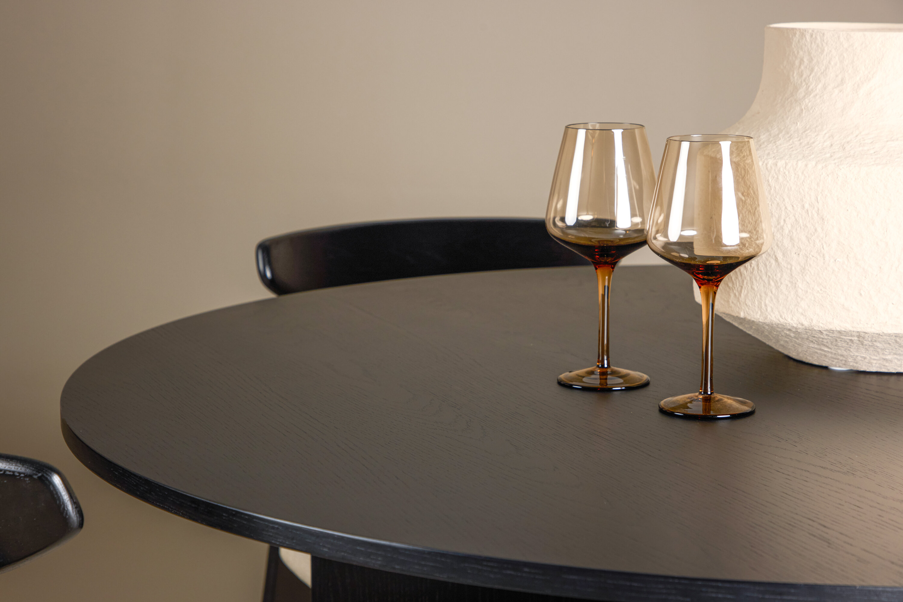 deLOHN Ven, Tyresö Kör alakú étkezőgarnitúra