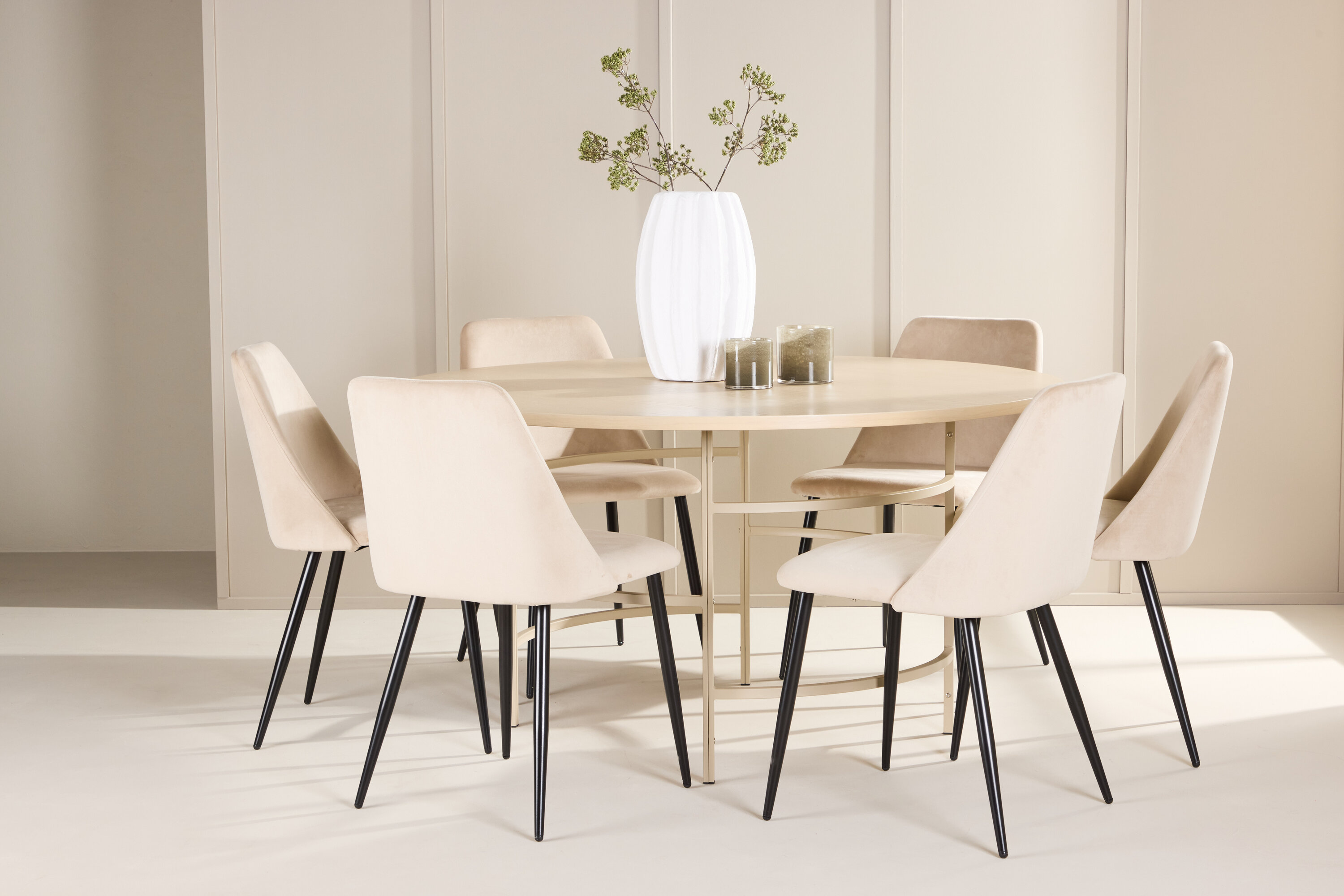 deLOHN Copenhagen, Night Kör alakú étkezőgarnitúra