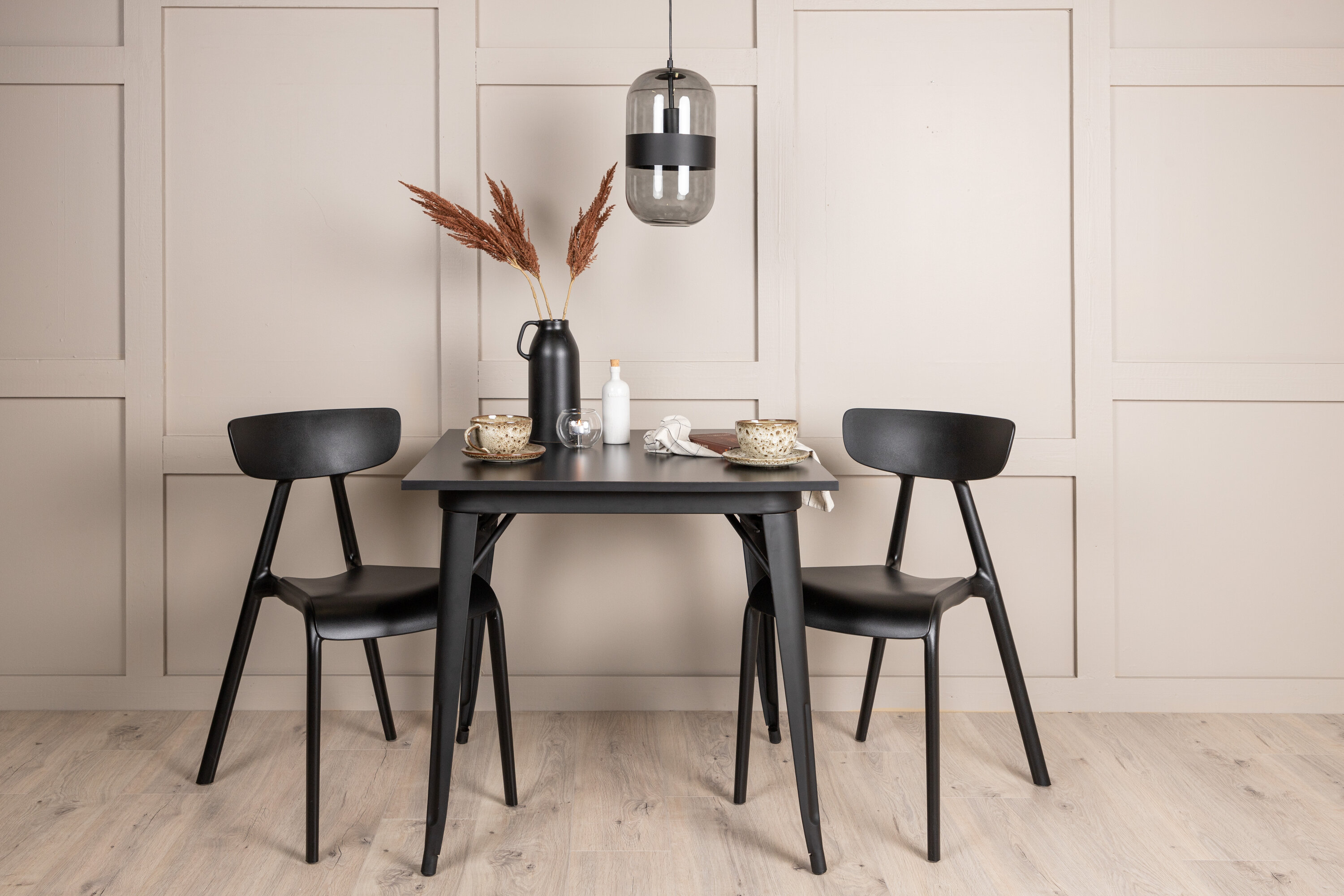 deLOHN Tempe, Ursholmen Téglalap alakú étkezőgarnitúra