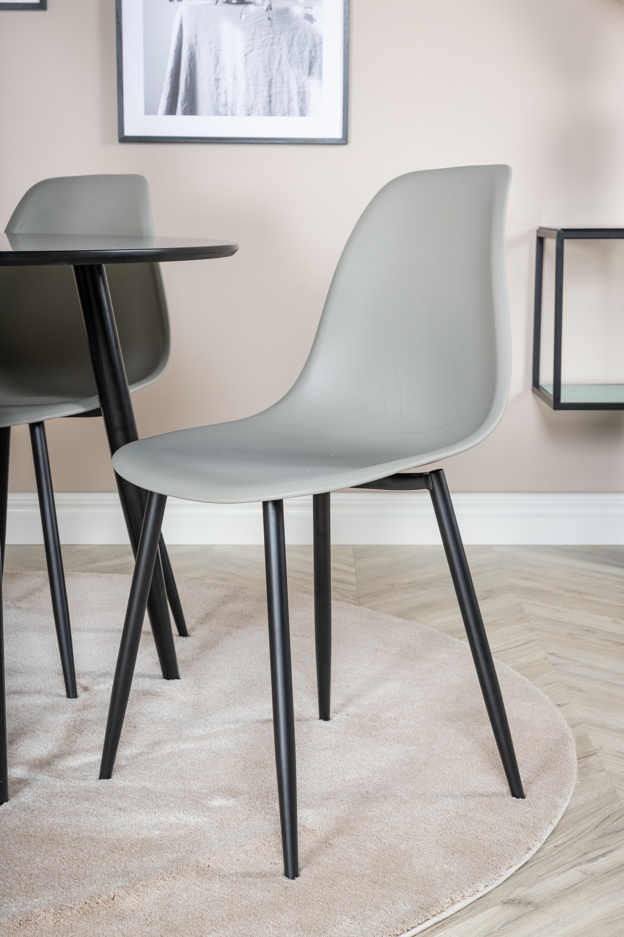 deLOHN Polar, Plaza Kör alakú étkezőgarnitúra