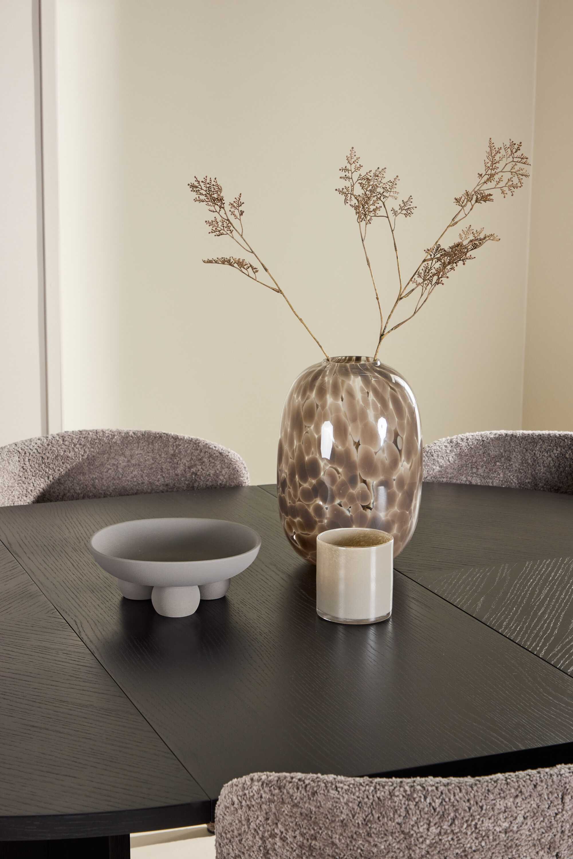 deLOHN Strada, Astoria Ovális étkezőgarnitúra deLOHN Strada, Astoria Ovális étkezőgarnitúra