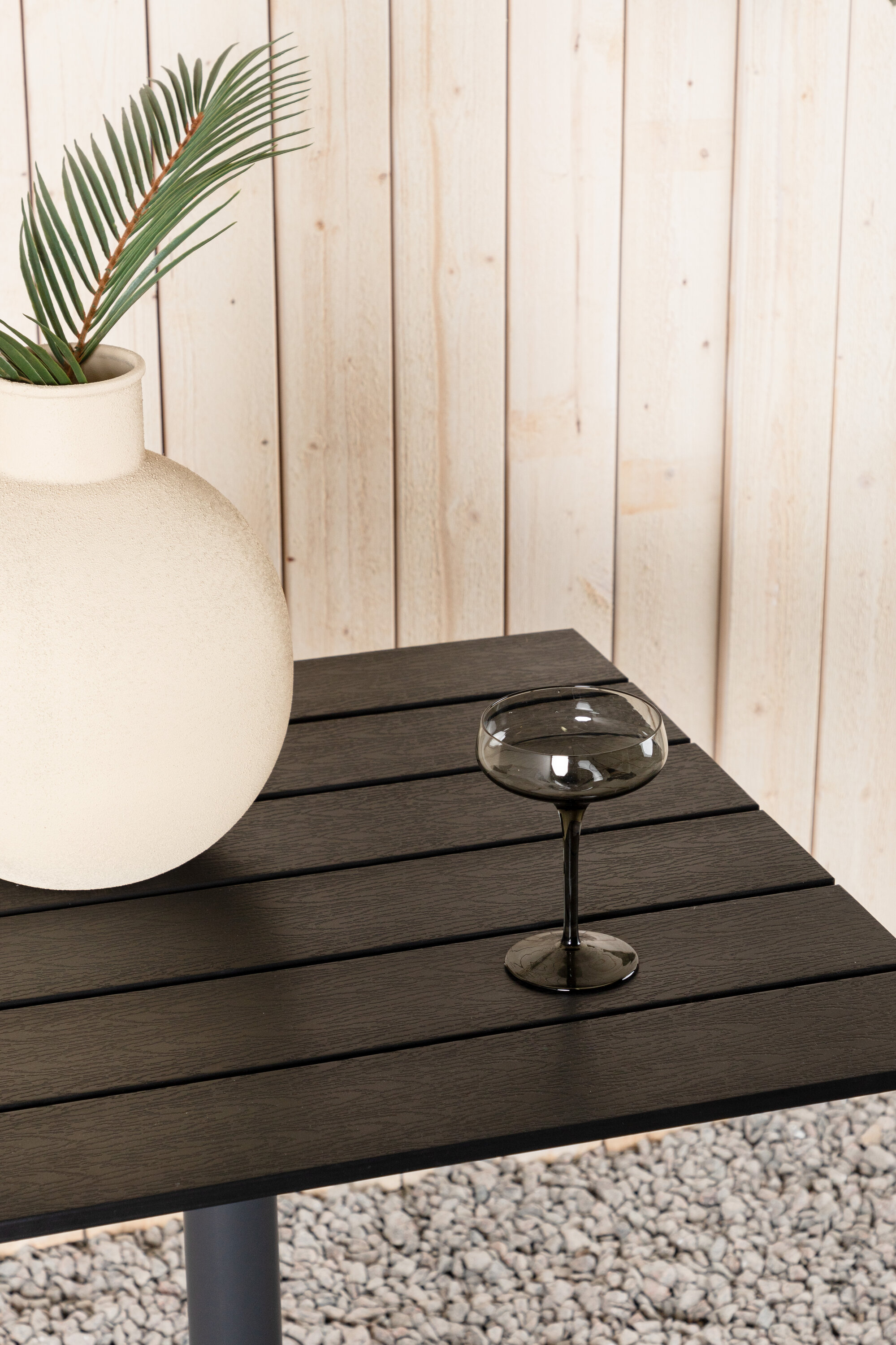 deLOHN Colorado Kávéházi asztal