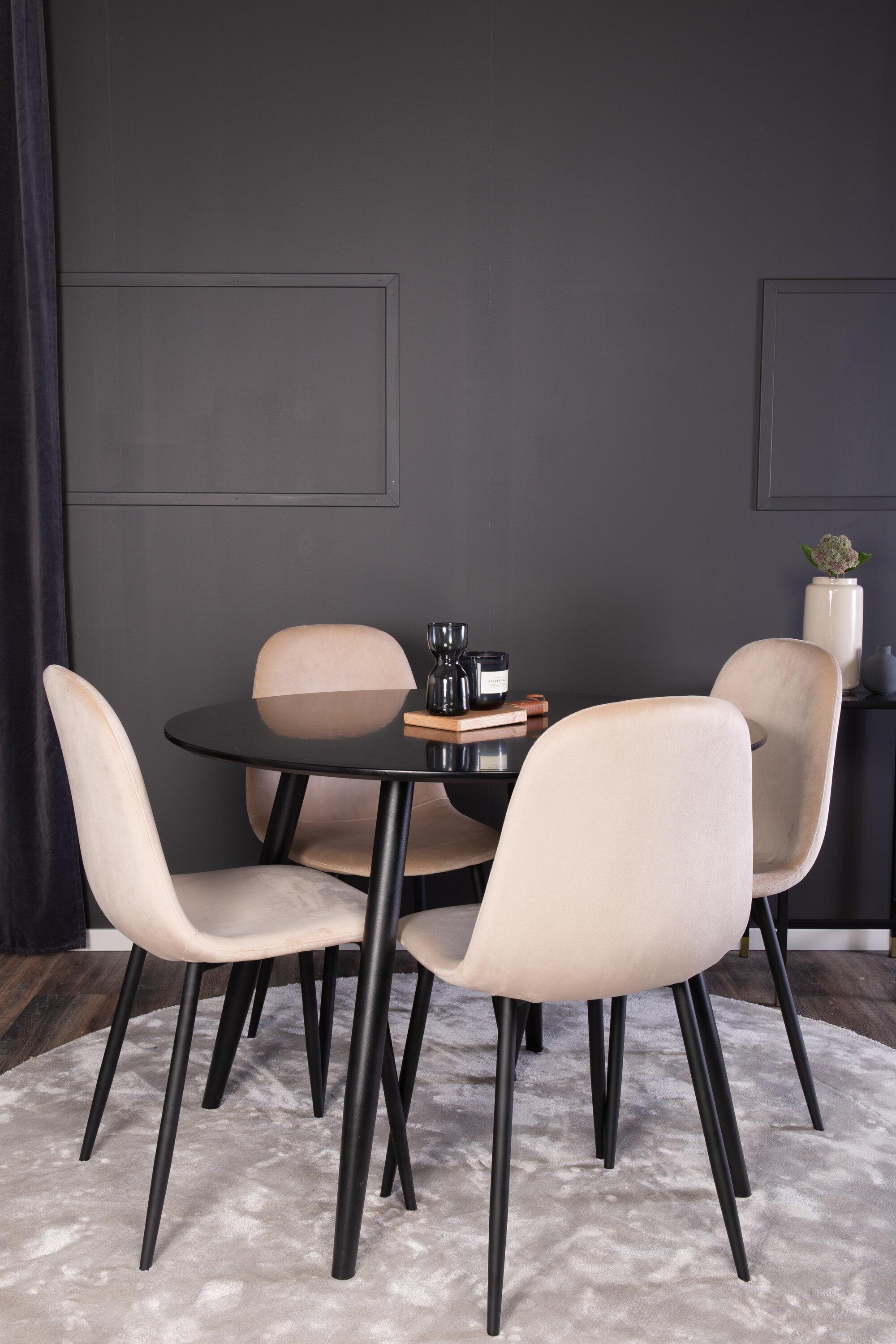 deLOHN Polar, Plaza Kör alakú étkezőgarnitúra