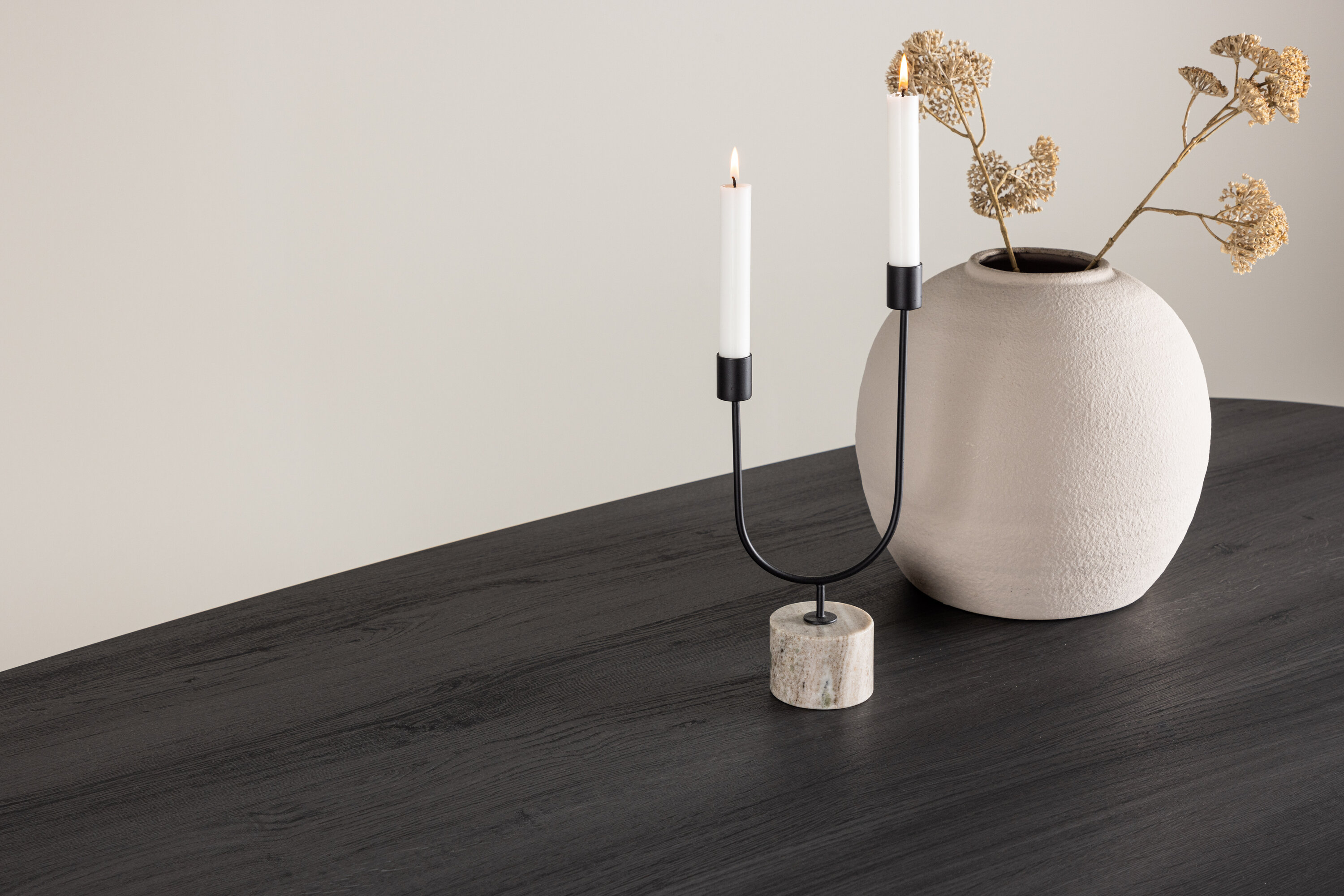 deLOHN Grönvik Ovális étkezőasztal deLOHN Grönvik Ovális étkezőasztal