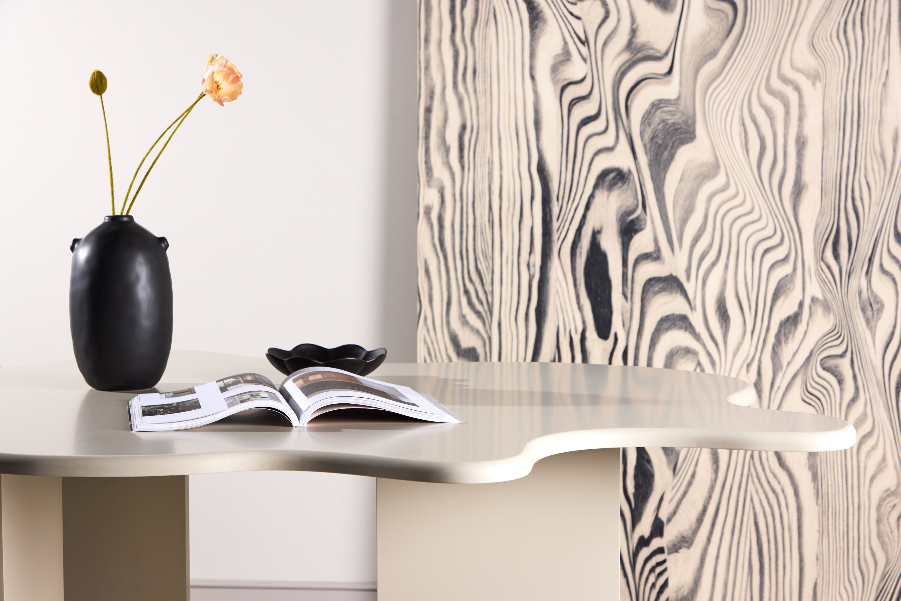 deLOHN Flower Ovális étkezőasztal