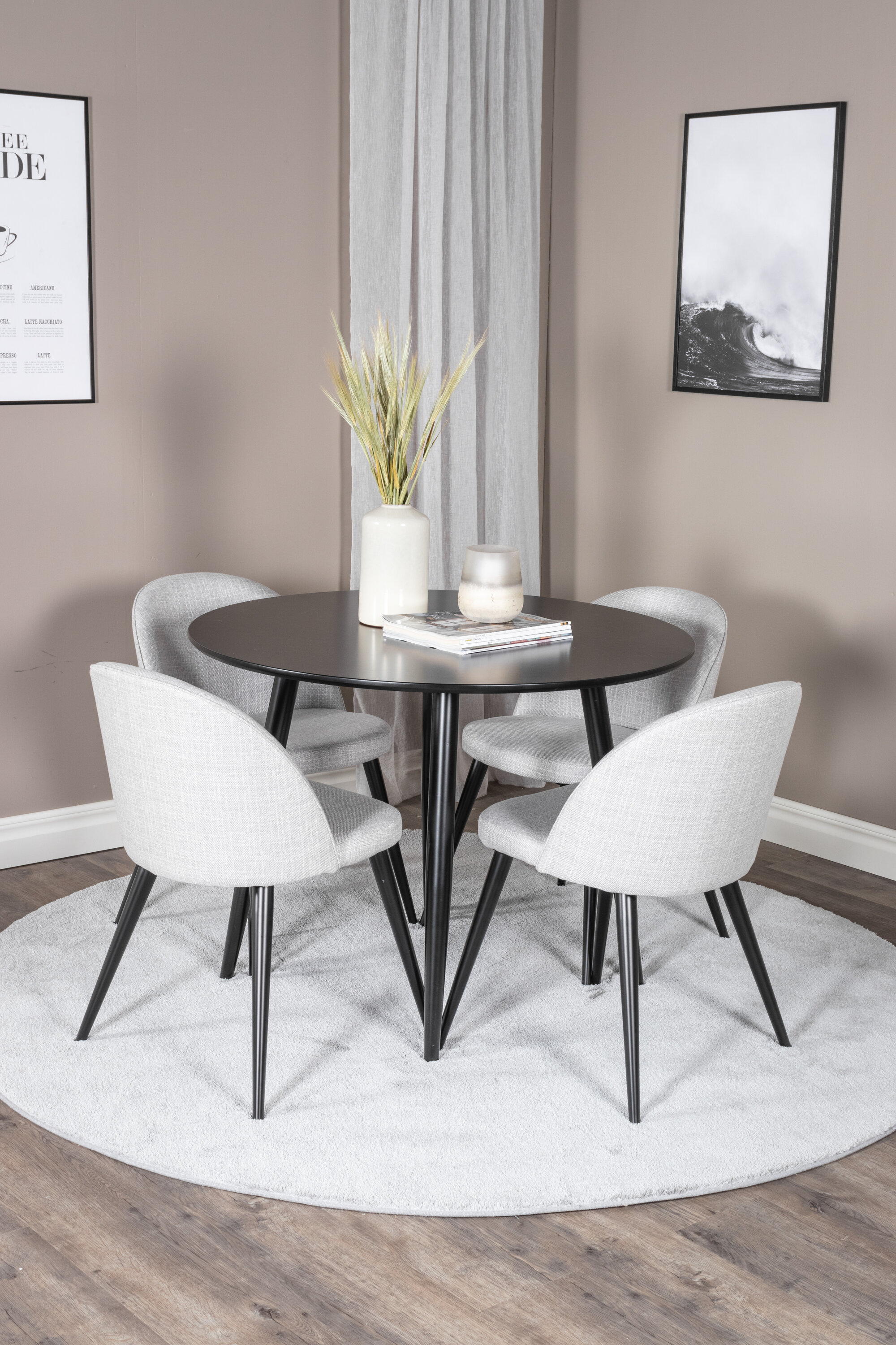 deLOHN Velvet, Plaza Kör alakú étkezőgarnitúra