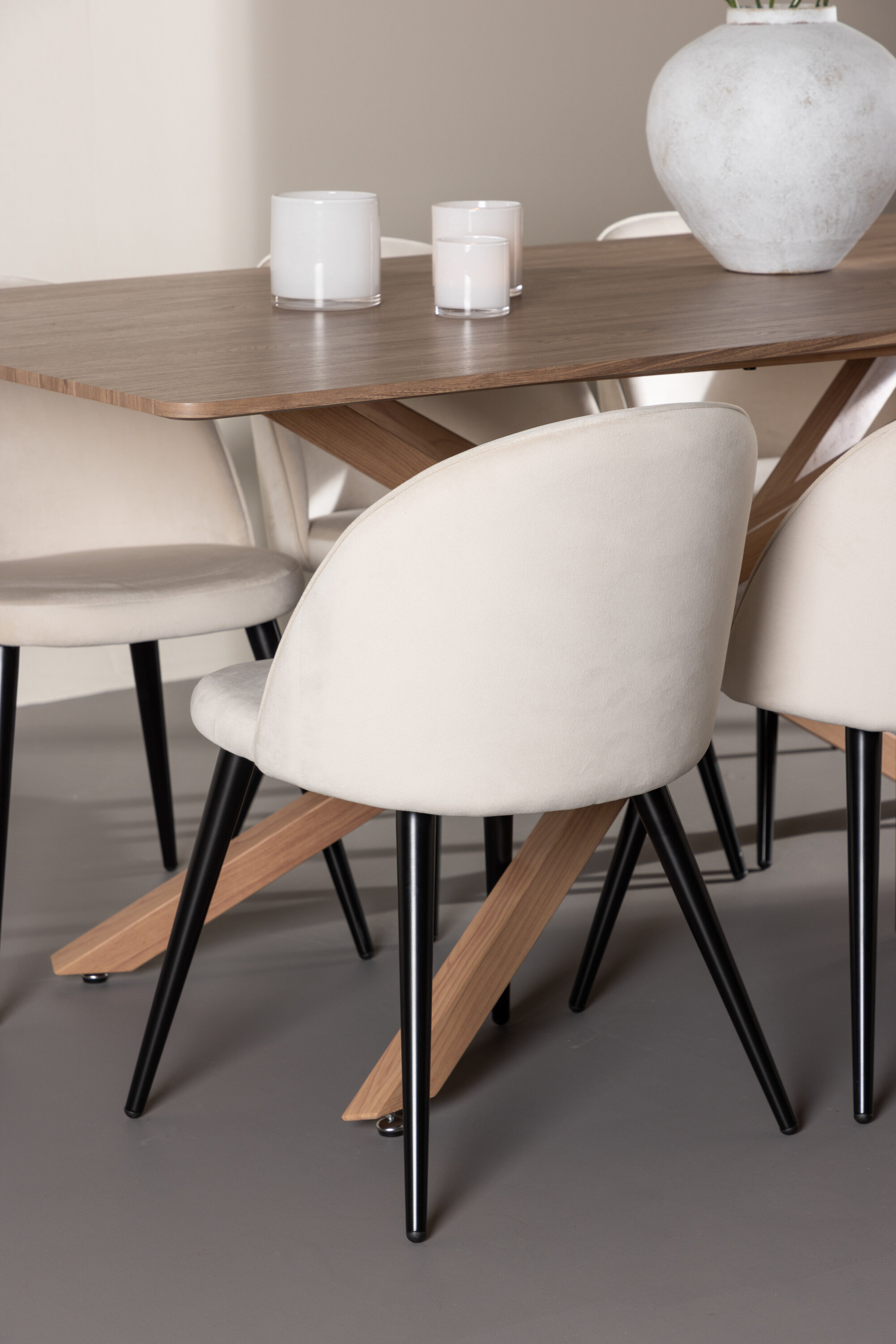 deLOHN Piazza, Velvet Téglalap alakú étkezőgarnitúra deLOHN Piazza, Velvet Téglalap alakú étkezőgarnitúra