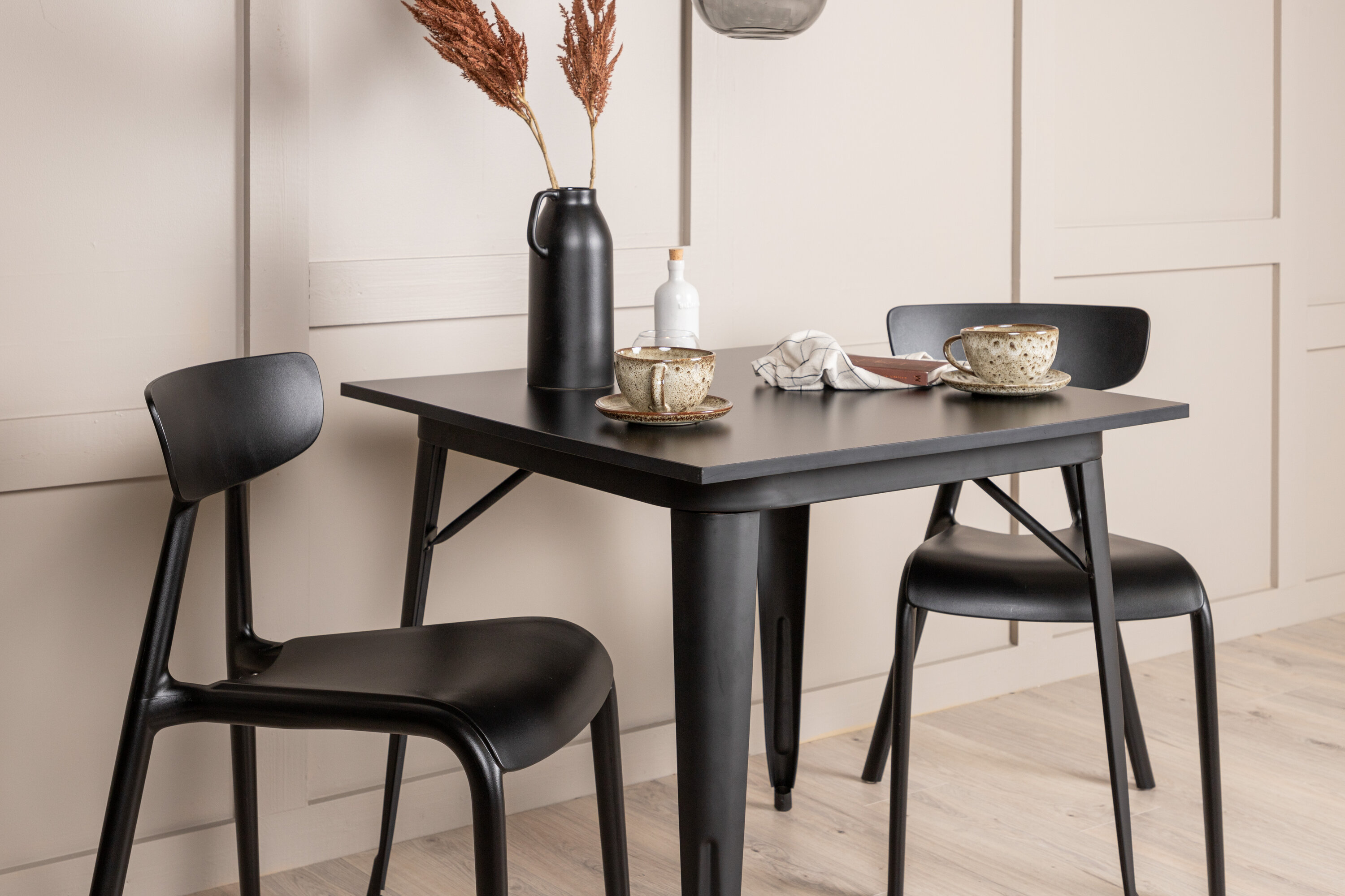 deLOHN Tempe, Ursholmen Téglalap alakú étkezőgarnitúra