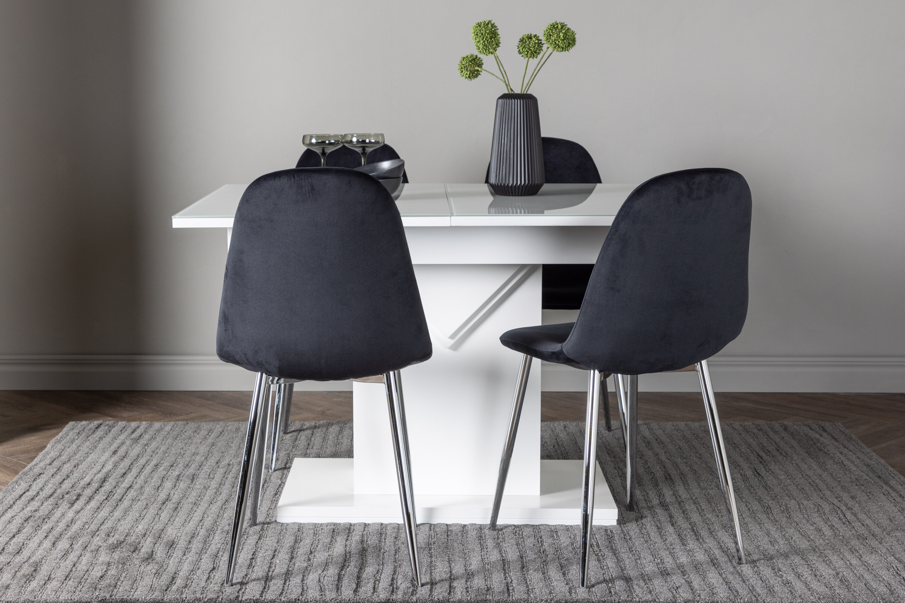 deLOHN Polar Téglalap alakú étkezőgarnitúra deLOHN Polar Téglalap alakú étkezőgarnitúra