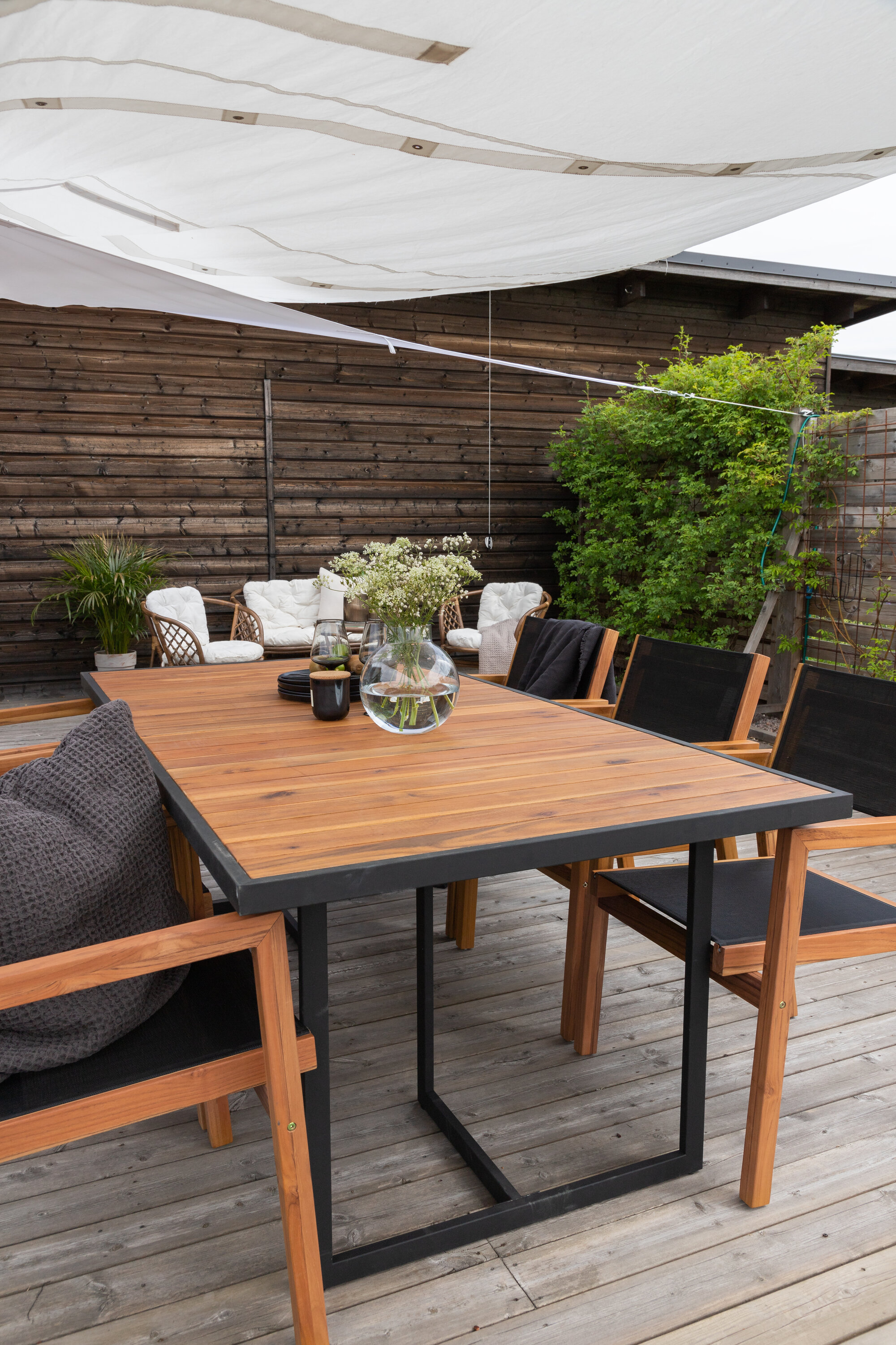 deLOHN Khung Téglalap alakú étkezőasztal