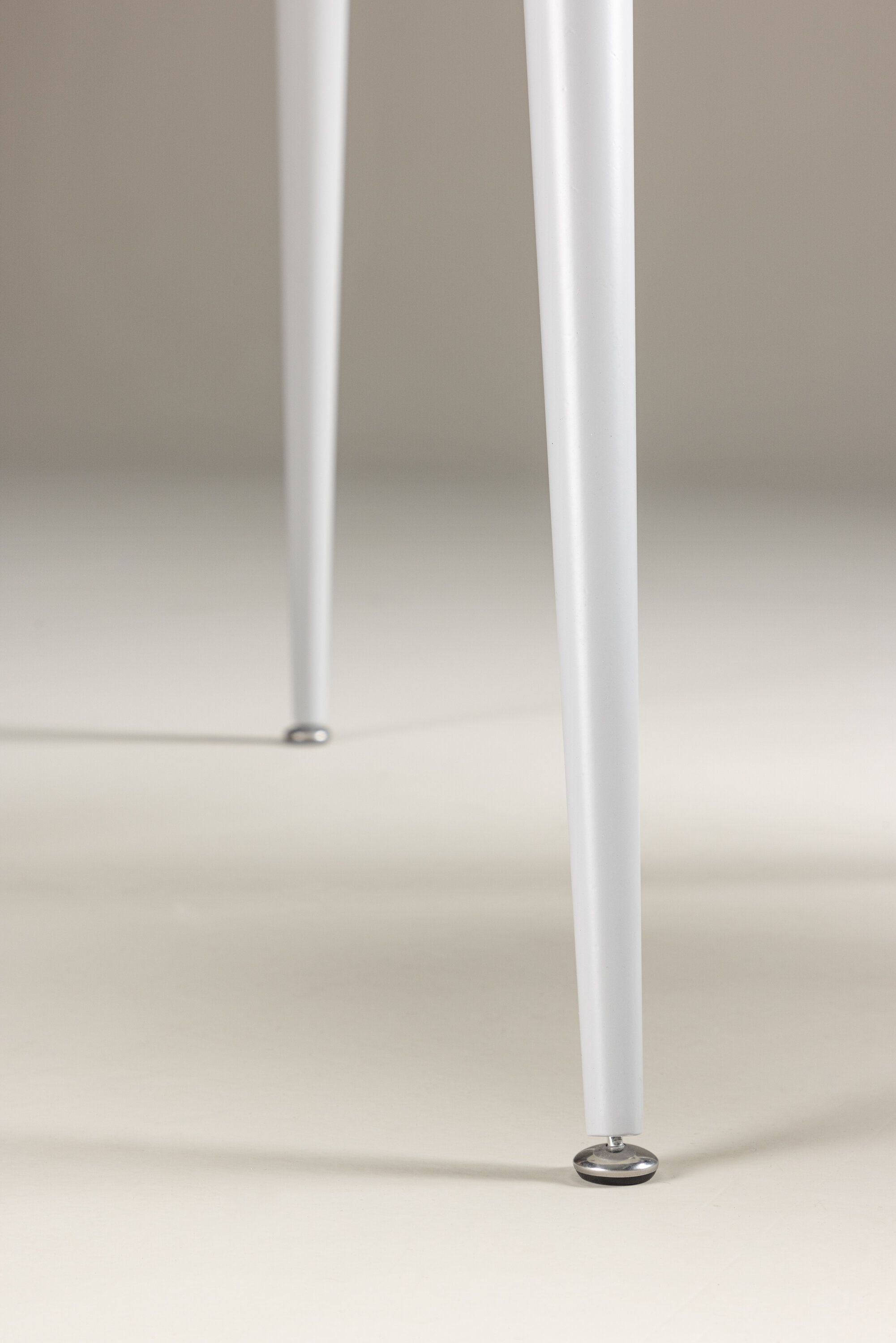 deLOHN Plaza Kerek étkezőasztal deLOHN Plaza Kerek étkezőasztal