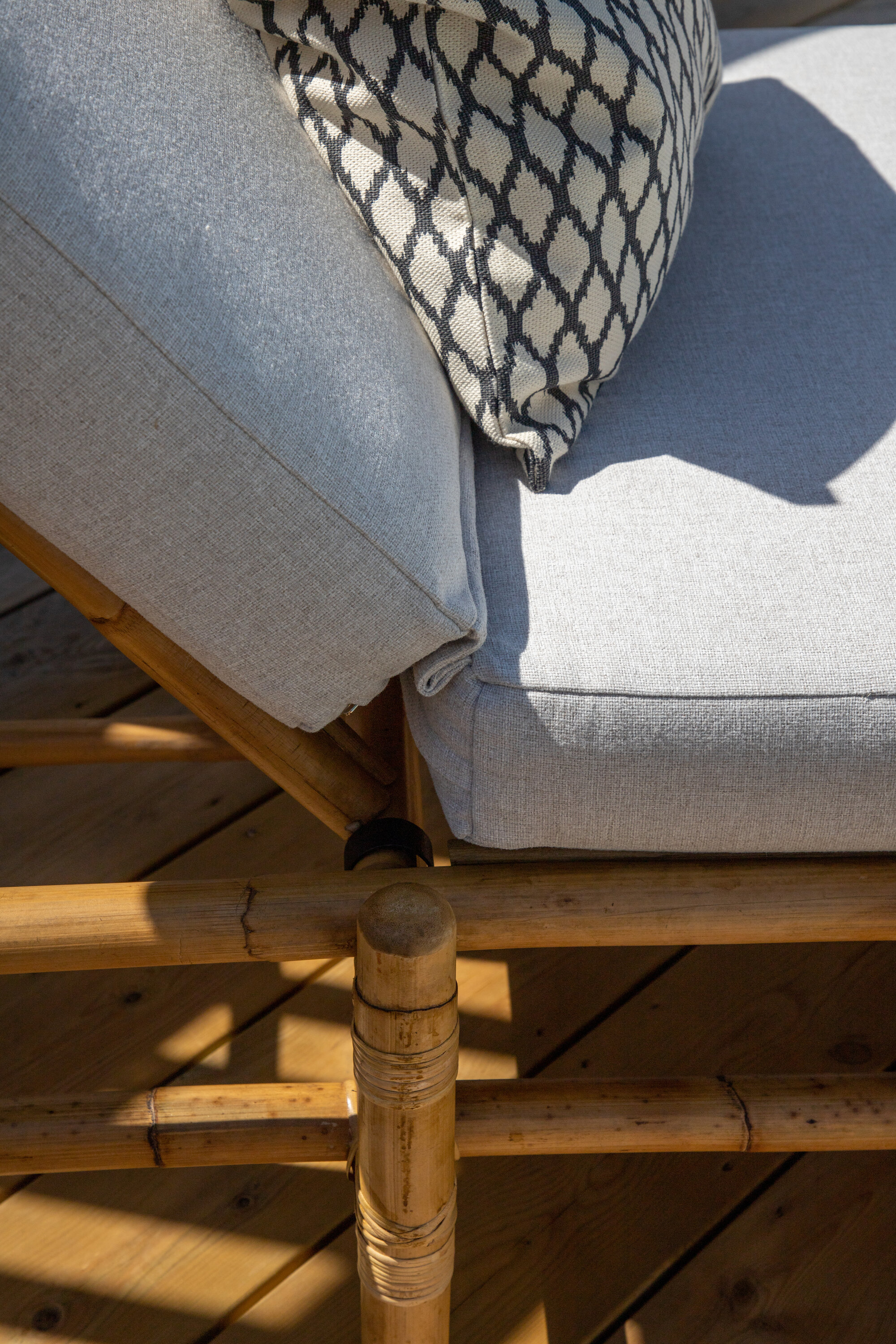 deLOHN Cane Napozóágy