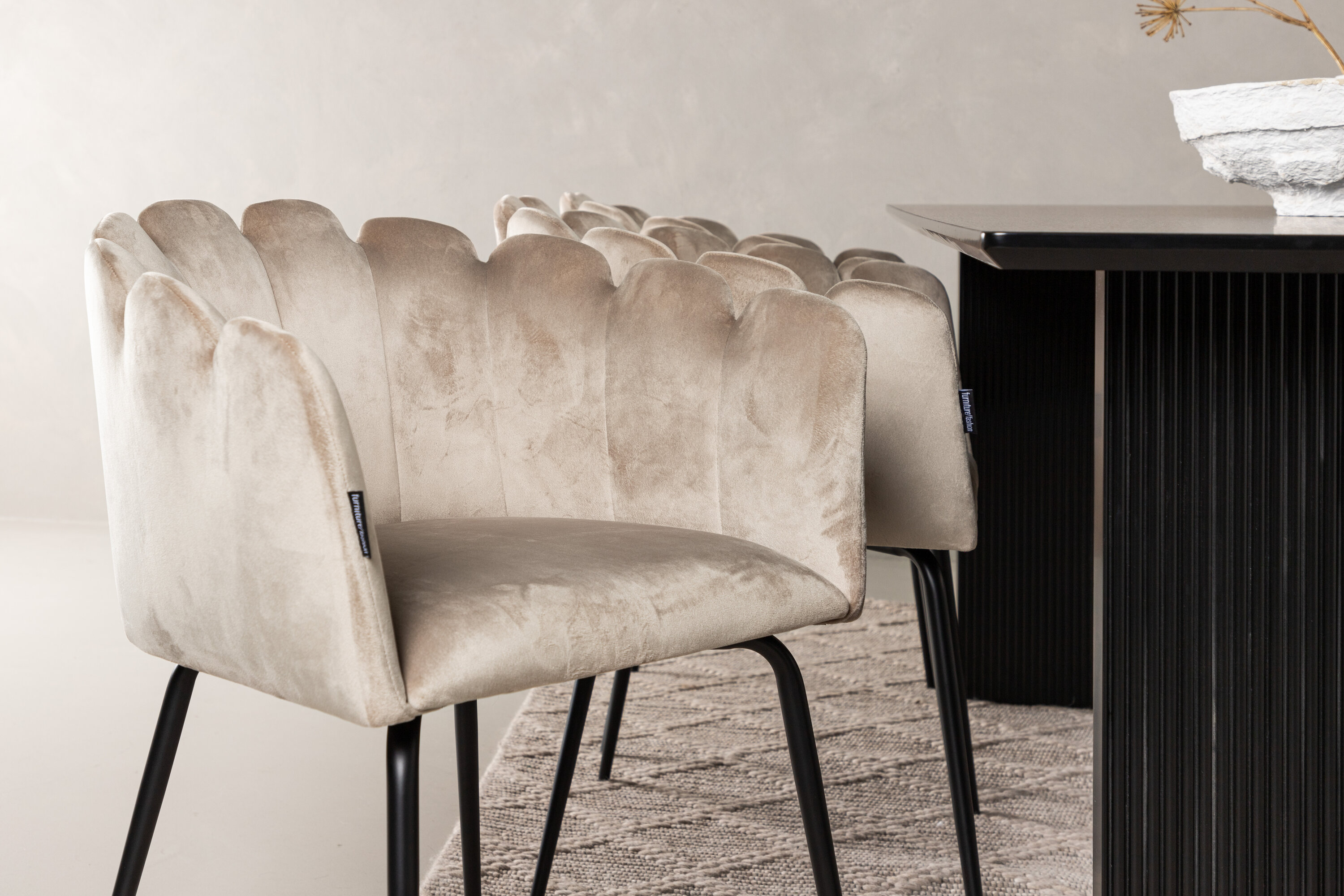 deLOHN Vail, Limhamn Téglalap alakú étkezőgarnitúra