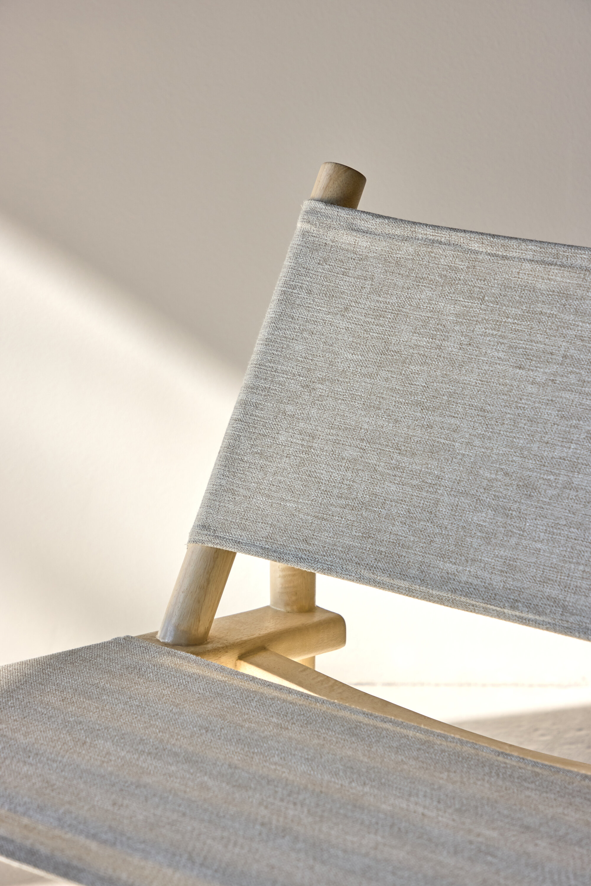 deLOHN Millo Nyugágy szék