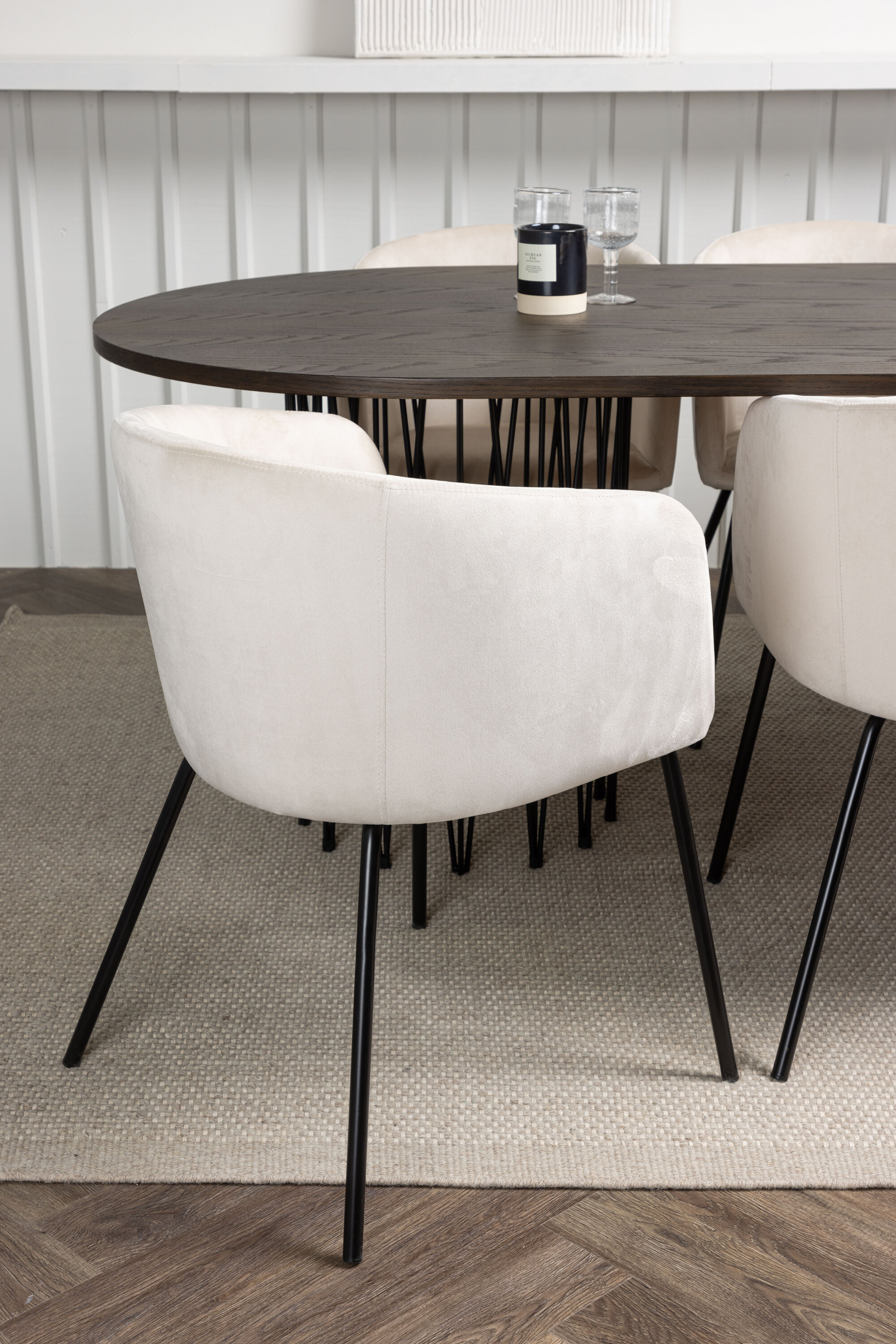 deLOHN Stone oval, Berit Téglalap alakú étkezőgarnitúra