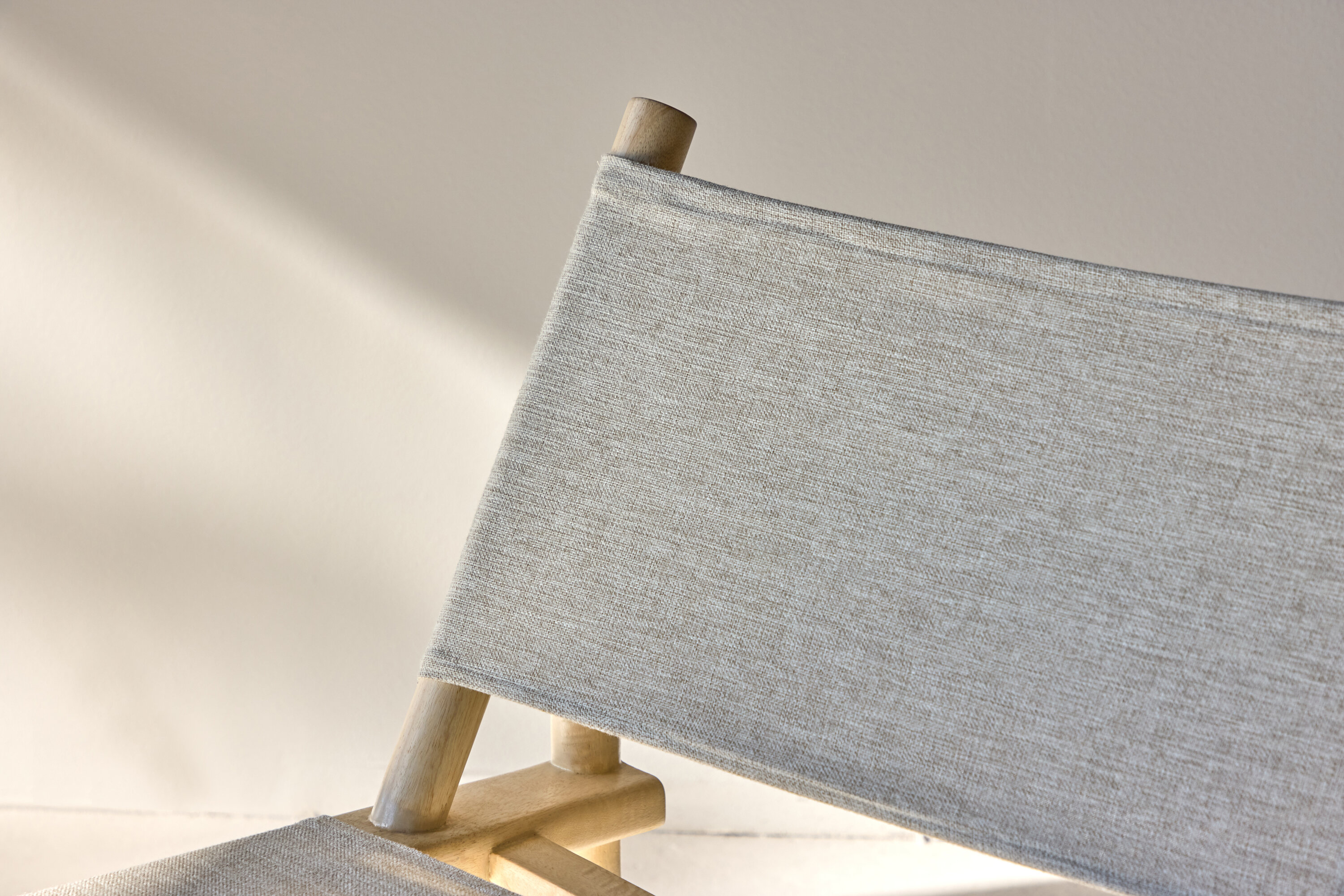 deLOHN Millo Nyugágy szék