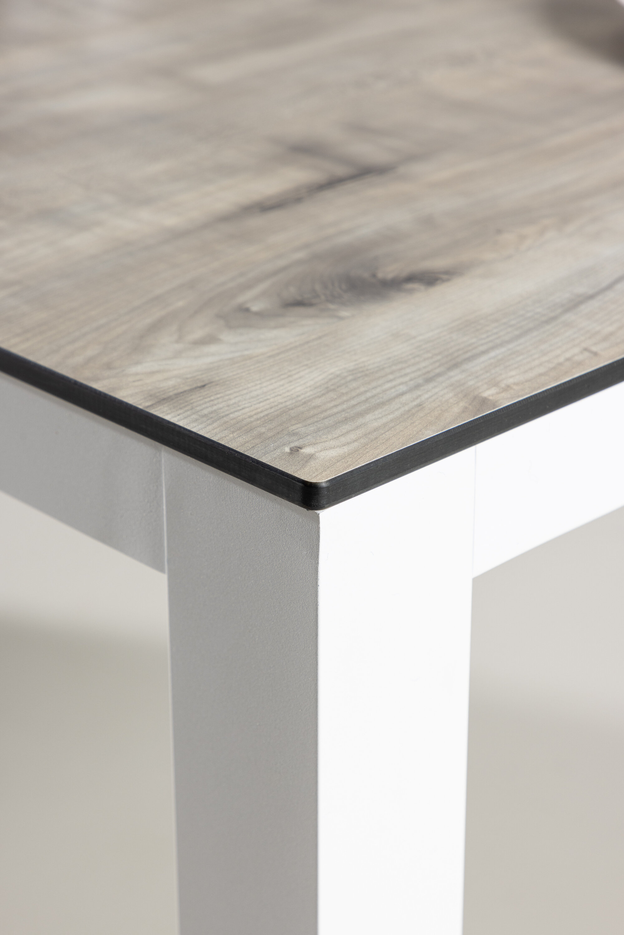 deLOHN Llama Téglalap alakú étkezőasztal