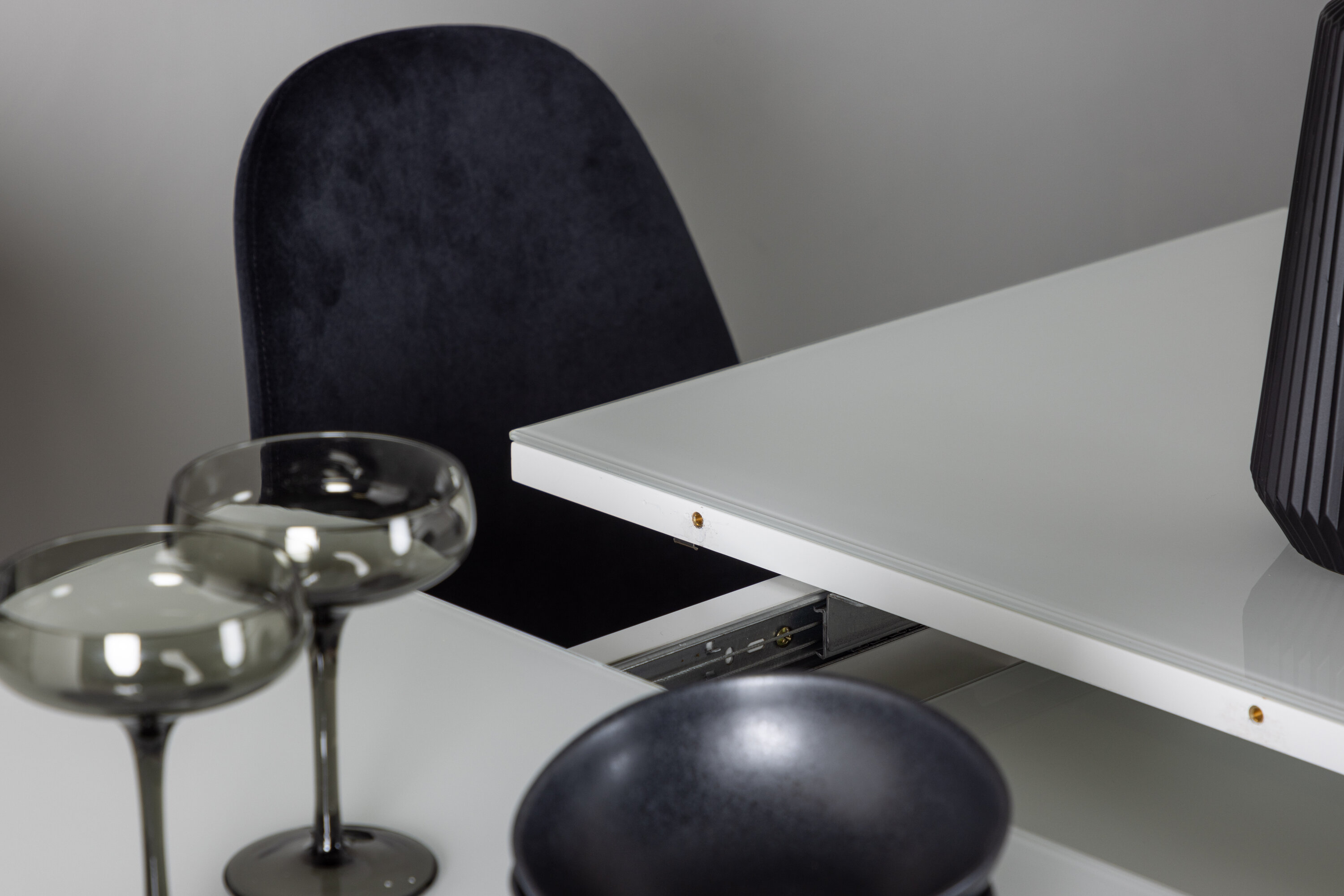 deLOHN Polar Téglalap alakú étkezőgarnitúra deLOHN Polar Téglalap alakú étkezőgarnitúra