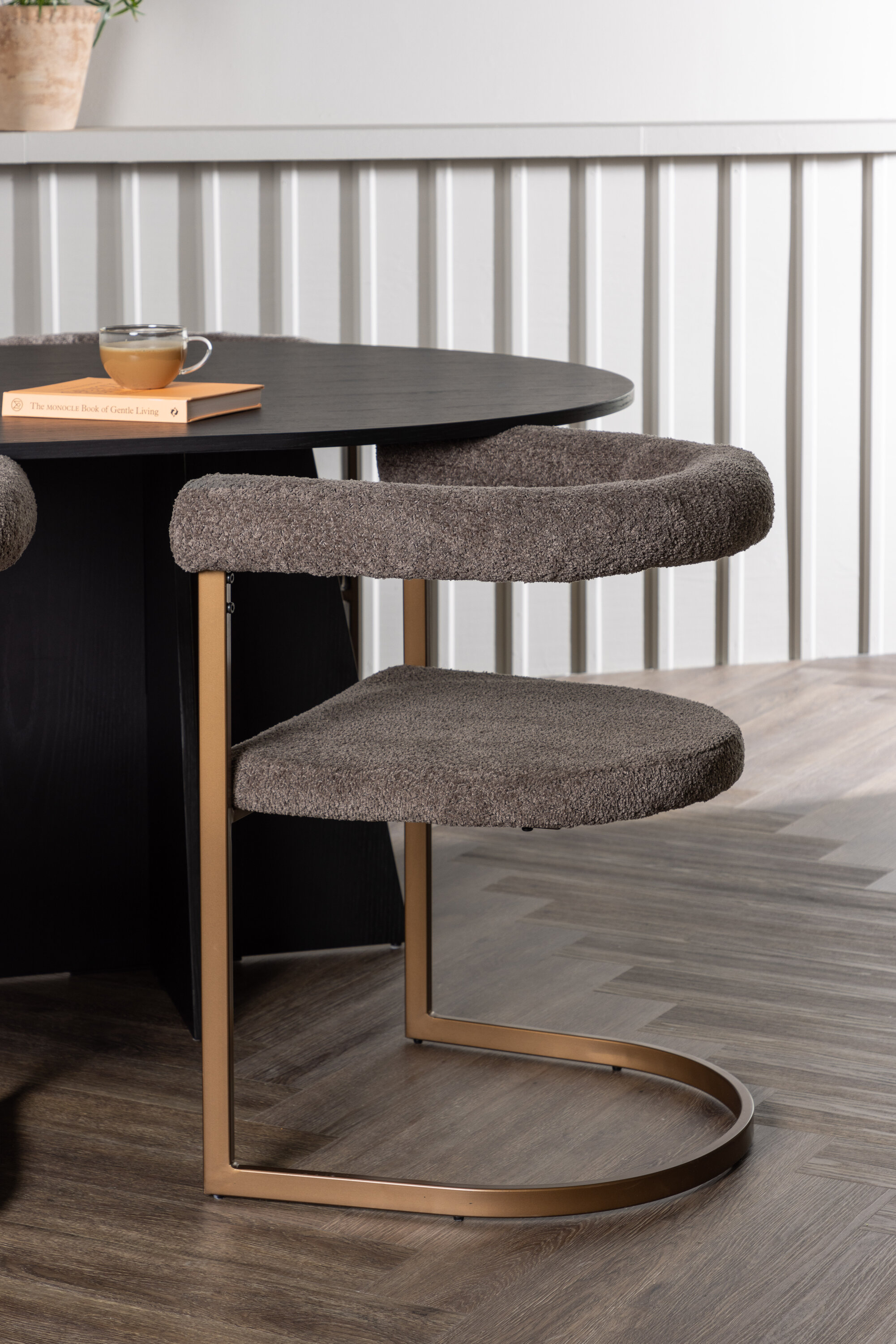 deLOHN Morning Ovális étkezőgarnitúra