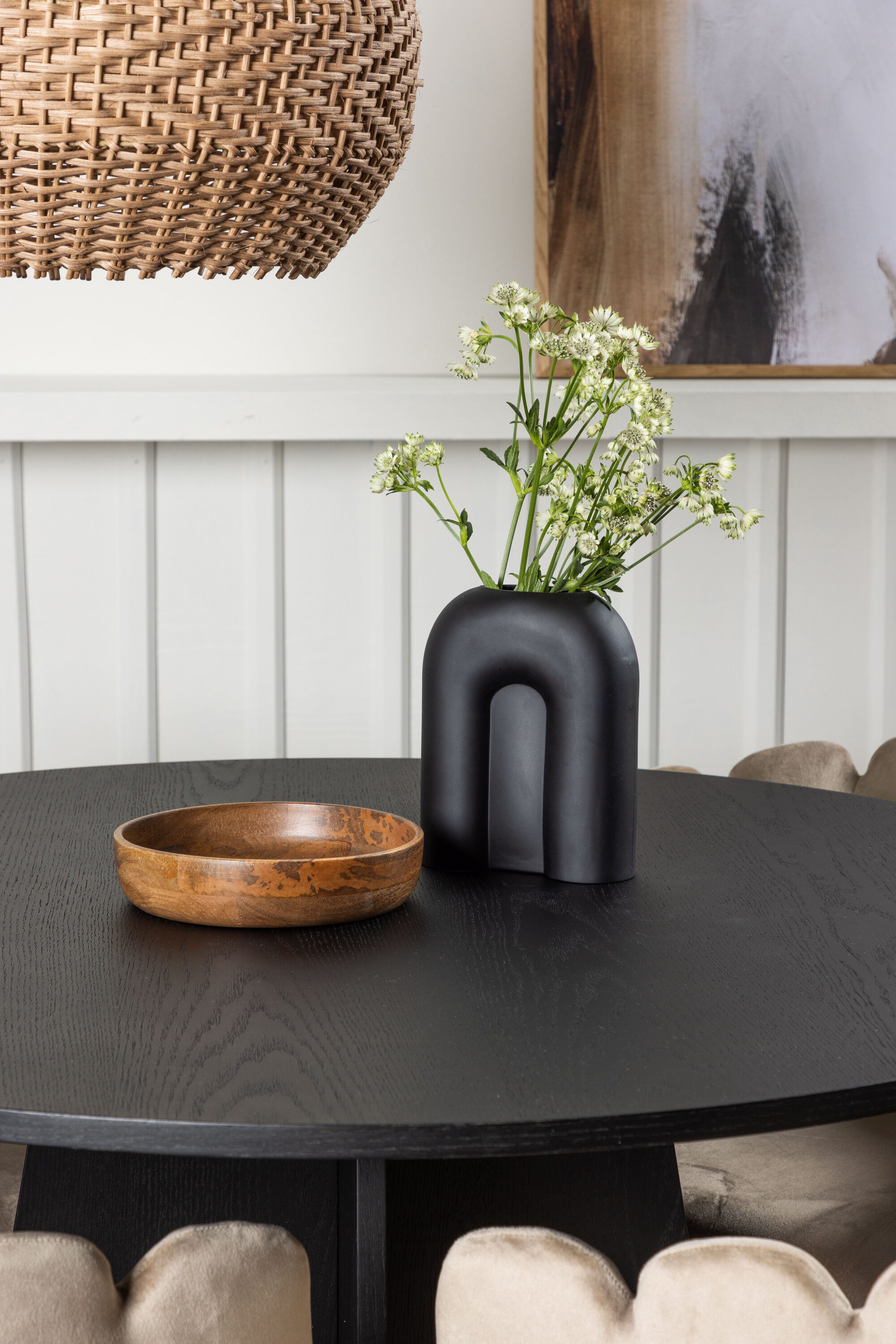 deLOHN Bootcut Round, Limhamn Kör alakú étkezőgarnitúra