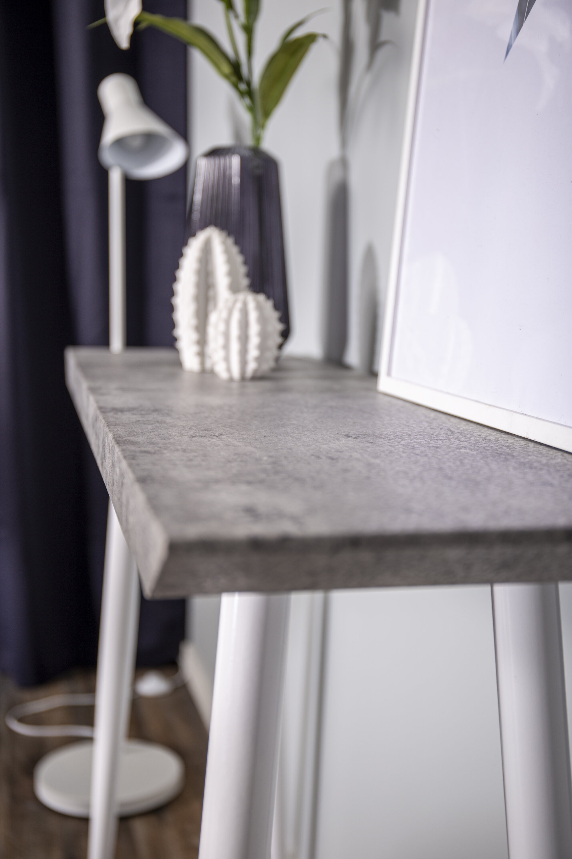 deLOHN Edge Kisasztal