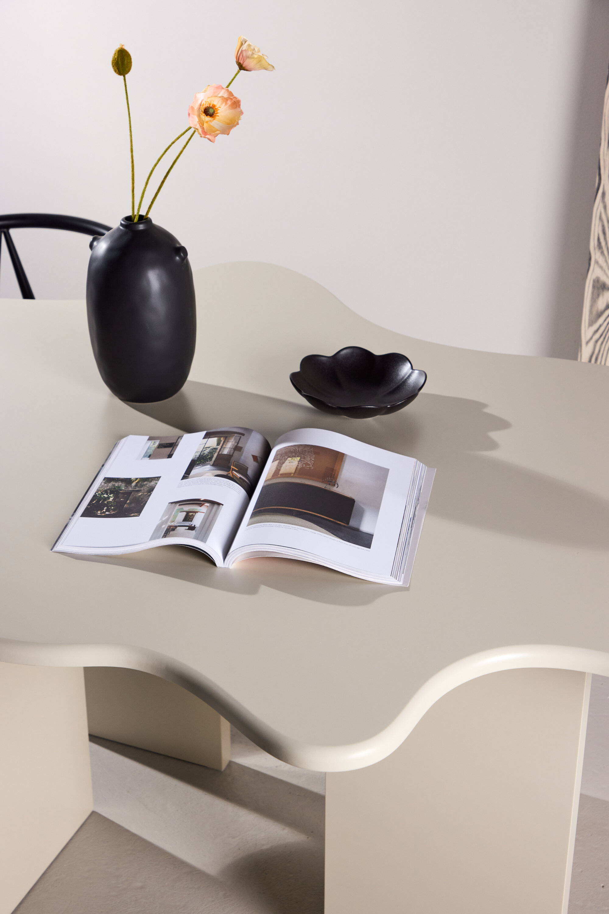 deLOHN Flower Ovális étkezőasztal